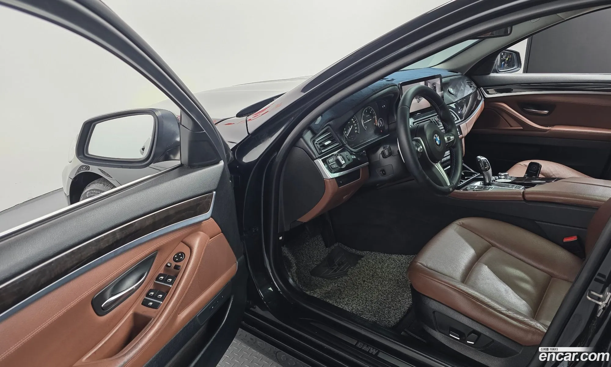 BMW 5 Series 2012 — 5