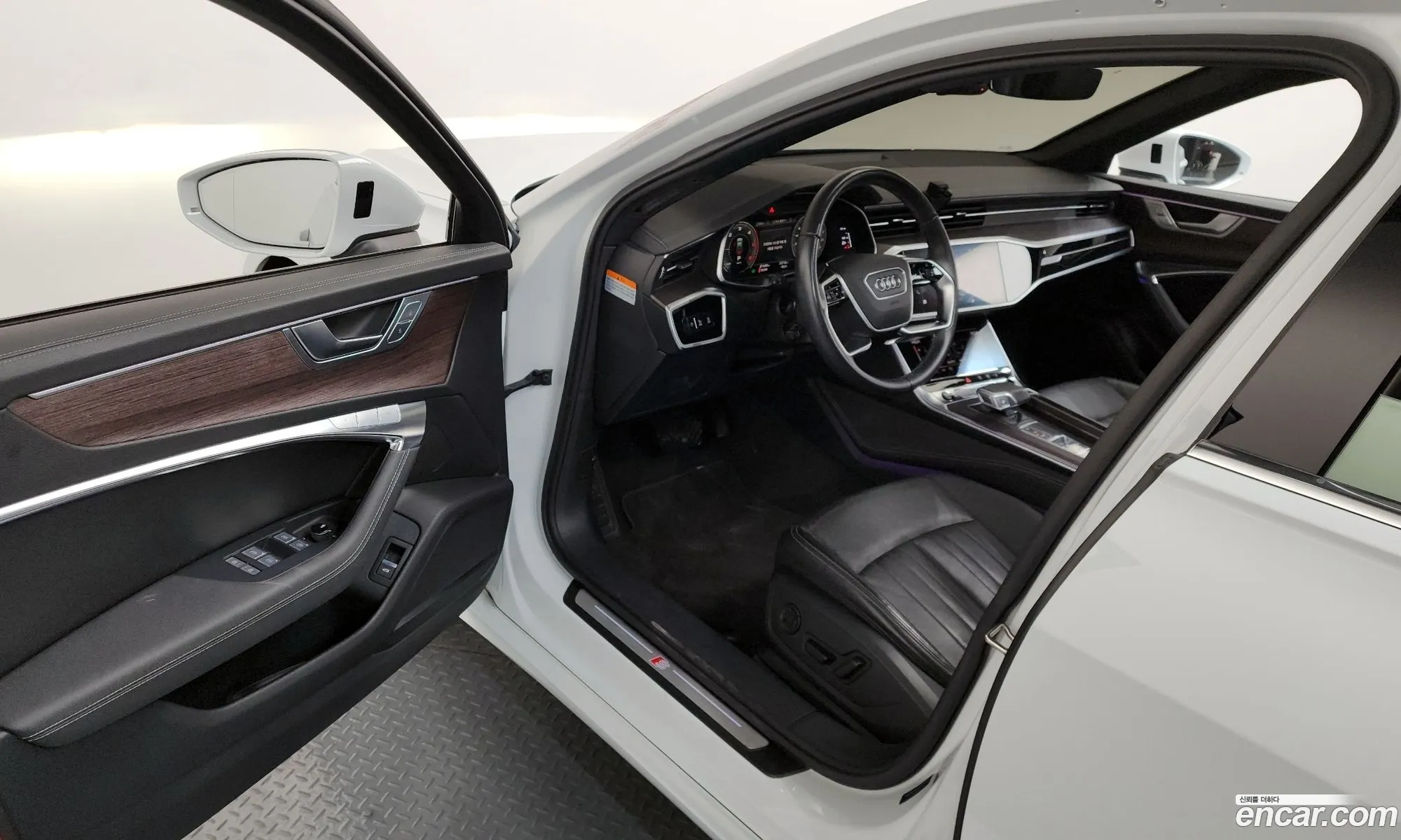 Audi A6 2023 WAUZZZF25PN010740 — 12