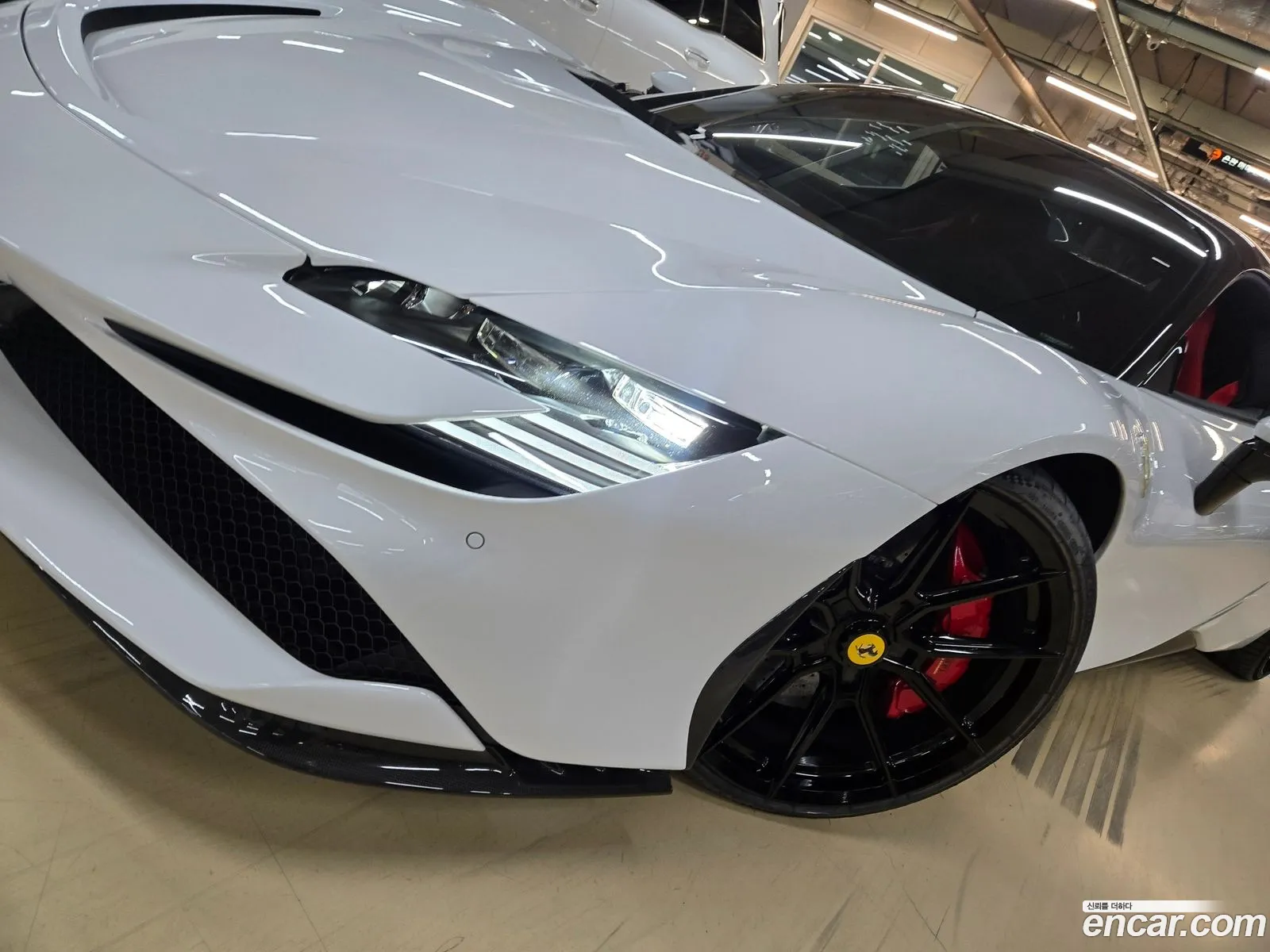 Ferrari SF90 Spider 2023 — 4