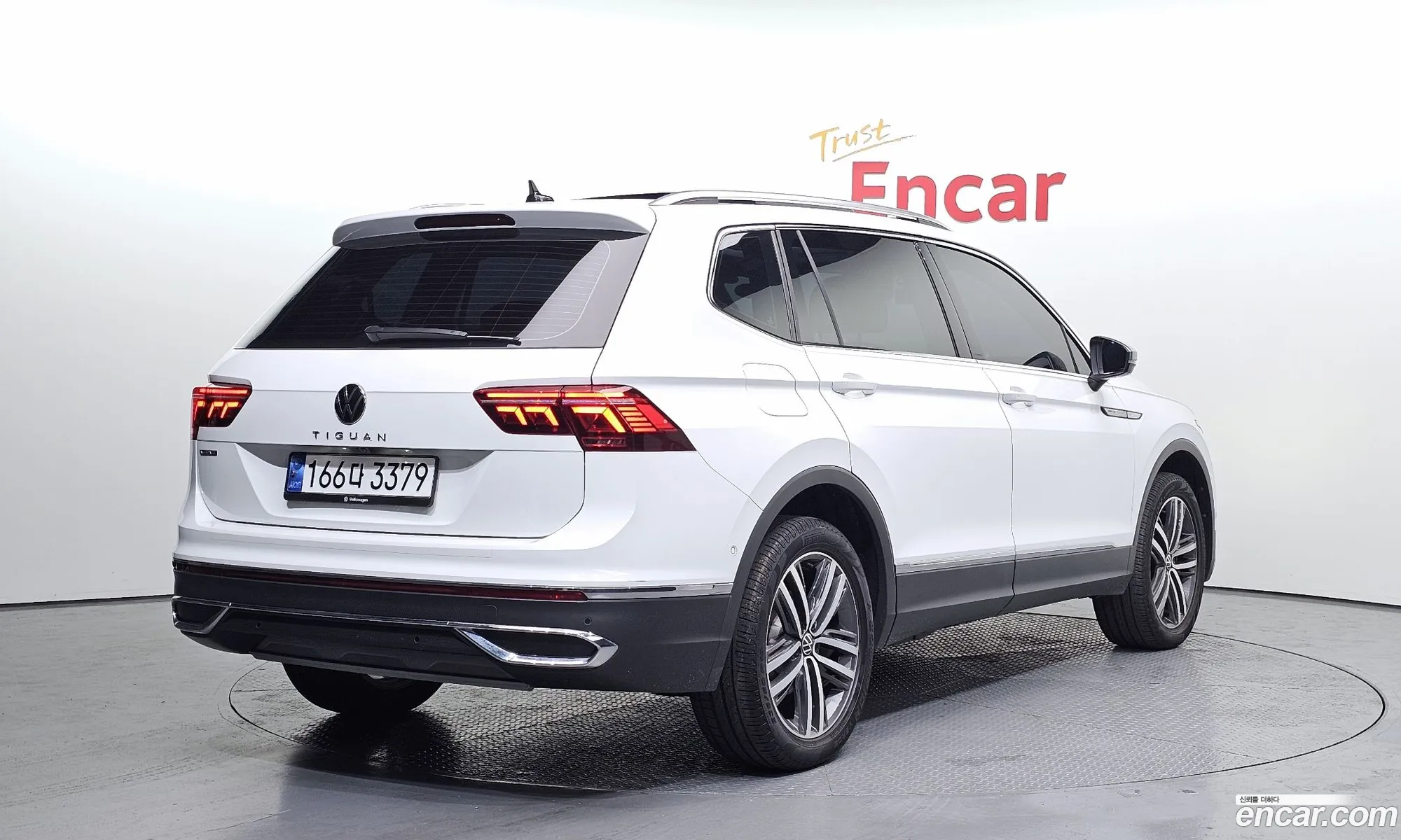 Volkswagen Tiguan Allspace 2023 — 12