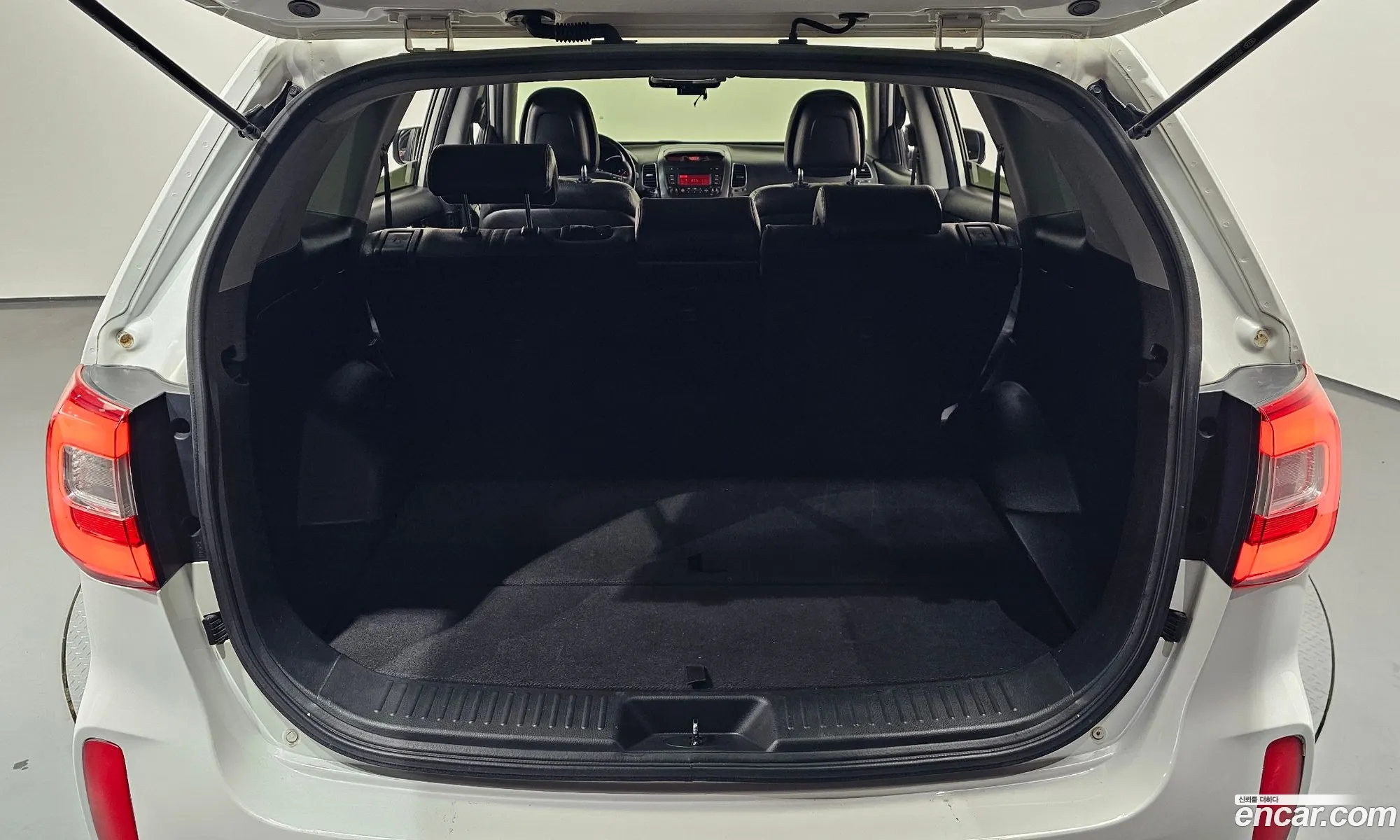 Kia Sorento R 2013 — 12