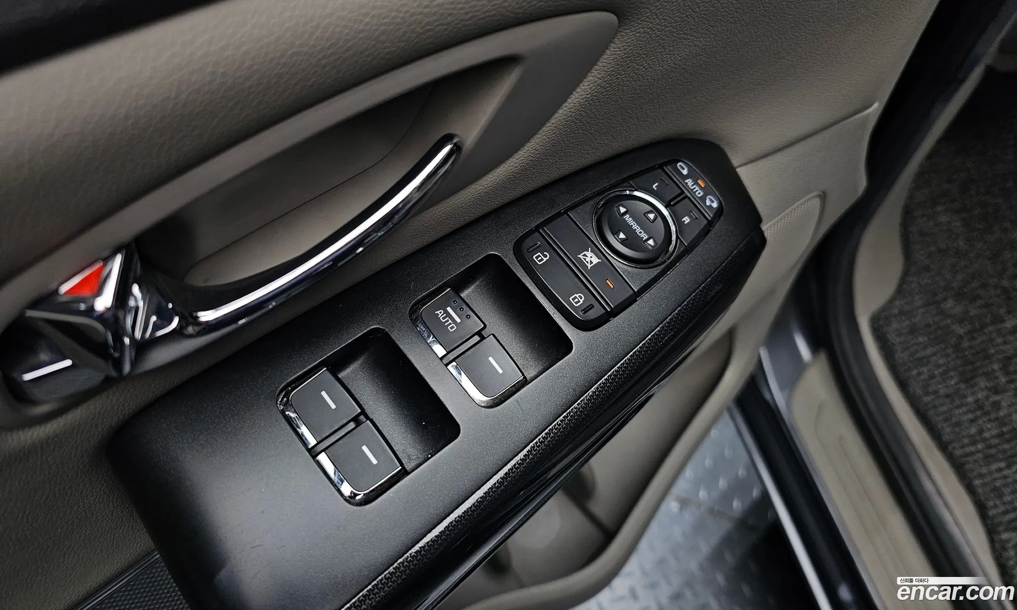 Kia Carnival 2016 — 9