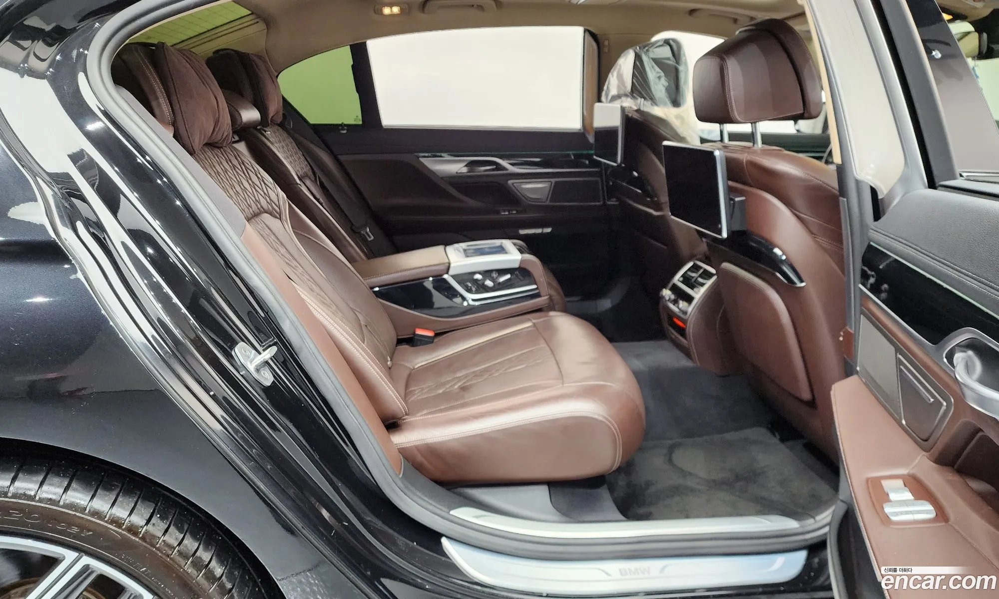 BMW 7 Series 2016 WBA7E4103GGV04479 — 12