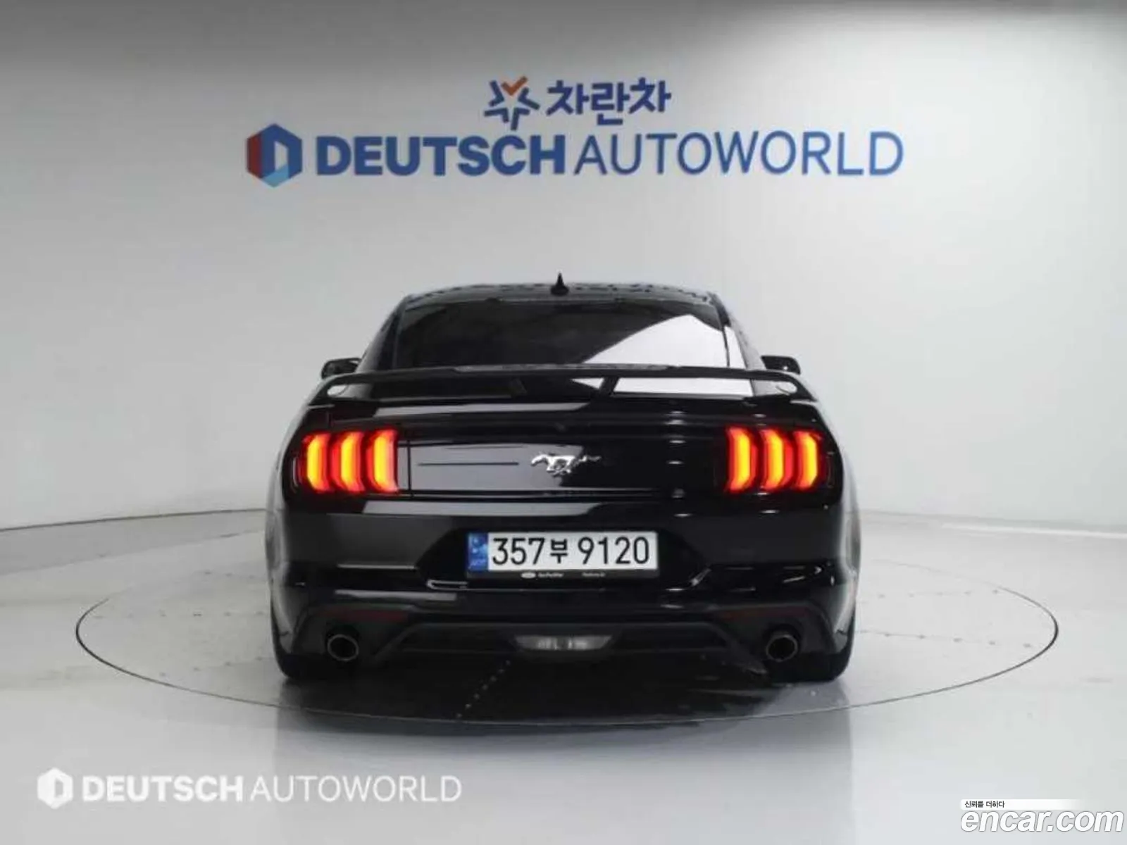 Ford Mustang 2022 — 4
