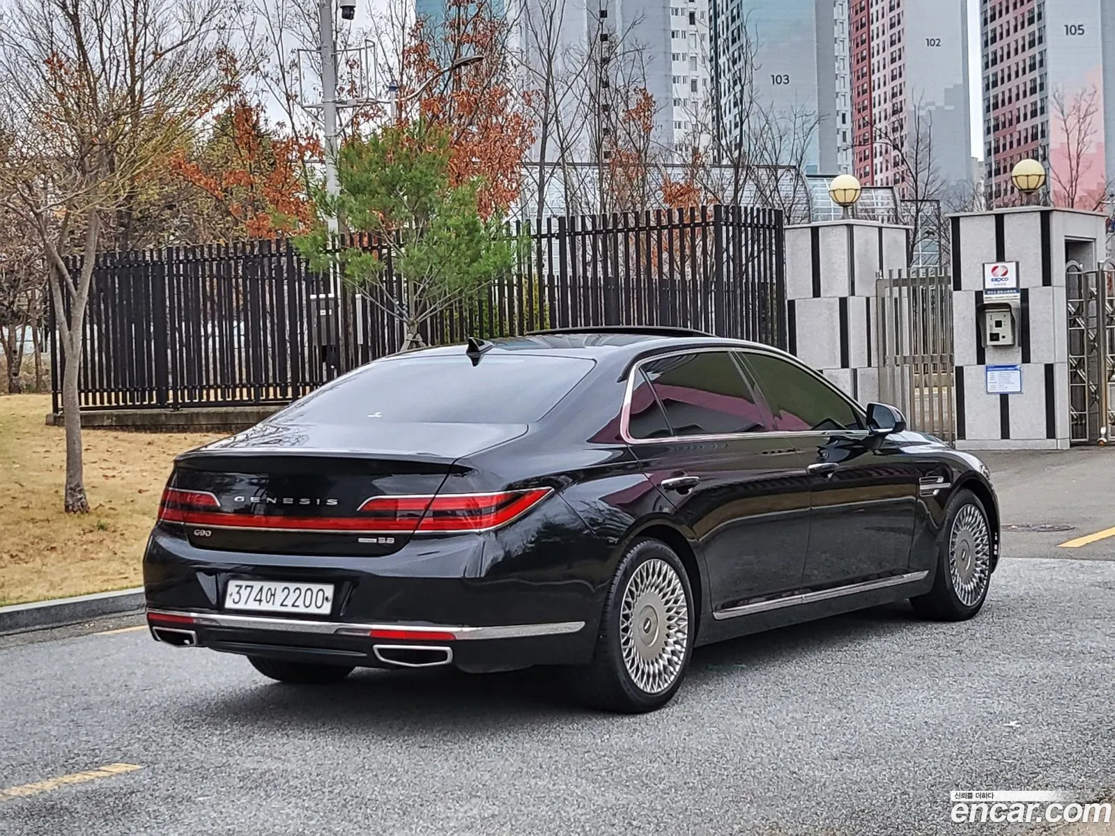 Genesis G90 2020 — 16