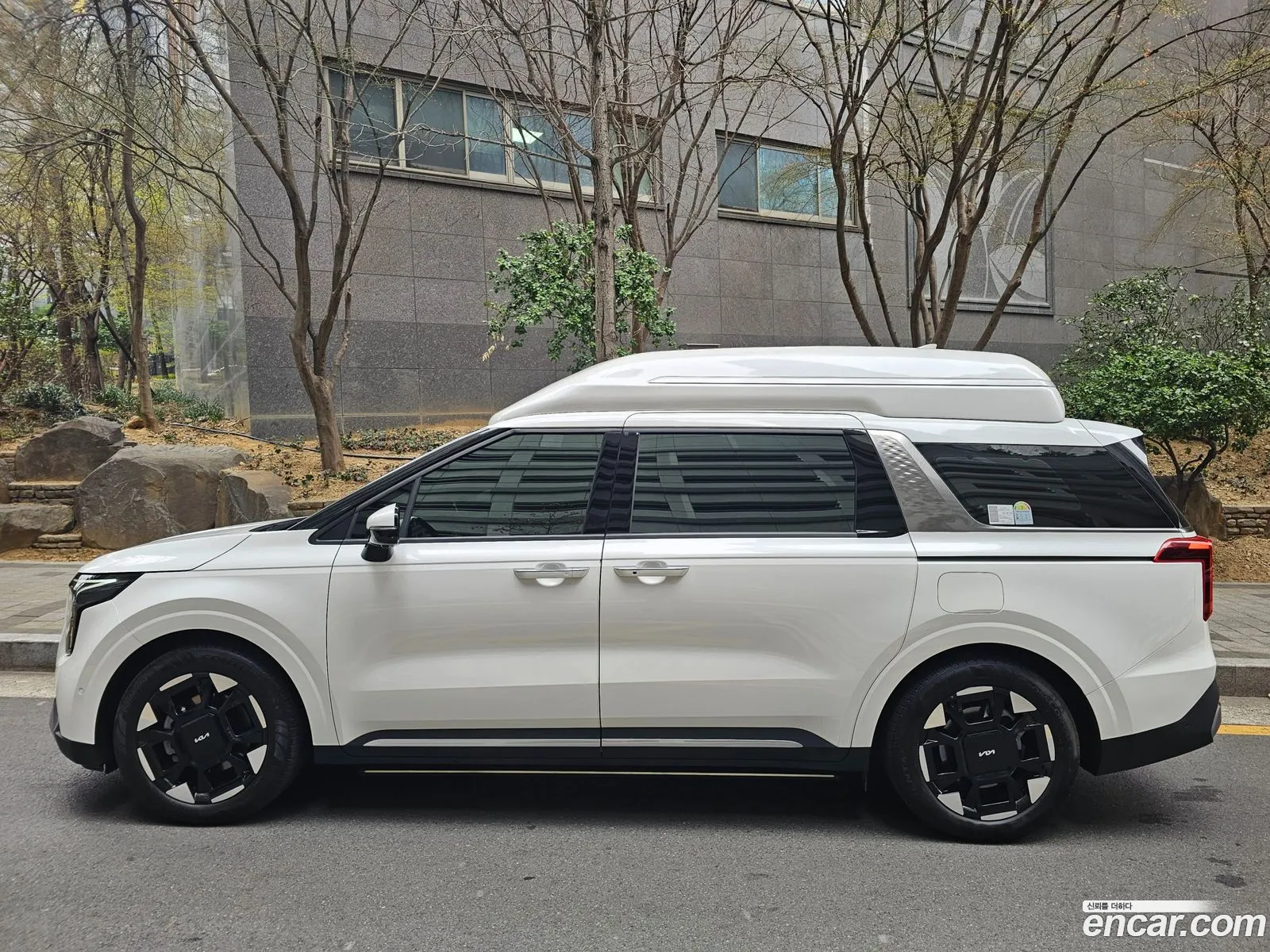 Kia Carnival 2024 — 16