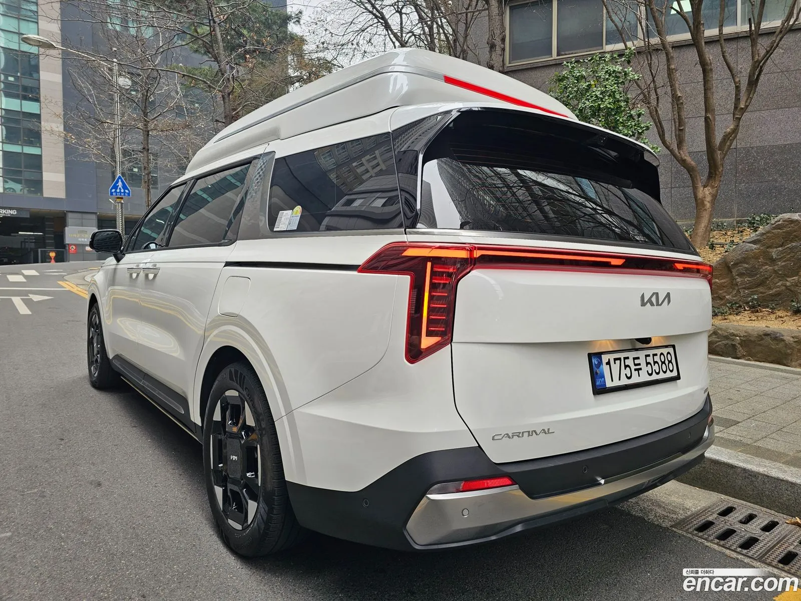 Kia Carnival 2024 — 10