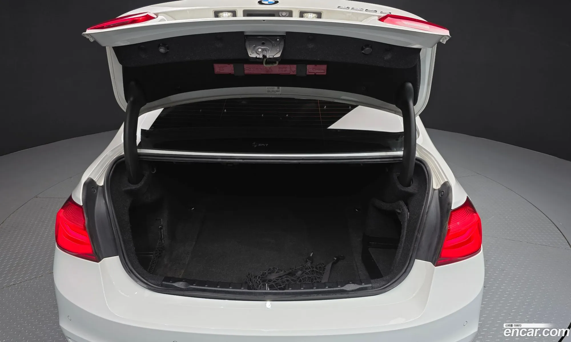 BMW 3 Series 2018 WBA8C5102JK734728 — 19