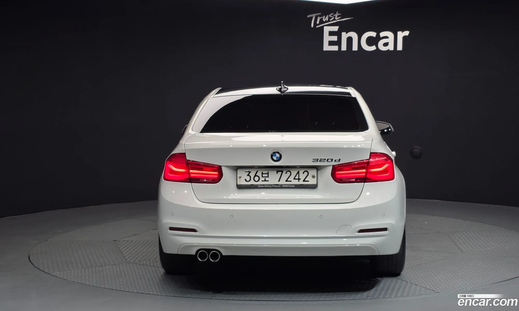 BMW 3 Series 2018 WBA8C5102JK734728 — 17