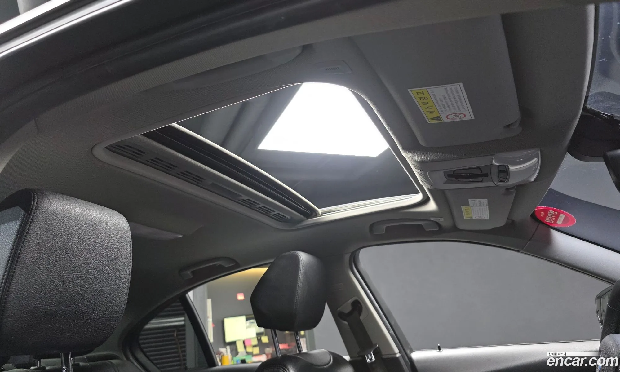 BMW 3 Series 2018 WBA8C5102JK734728 — 4