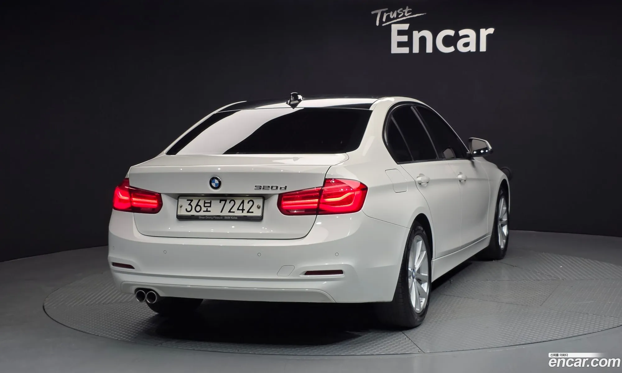 BMW 3 Series 2018 WBA8C5102JK734728 — 13