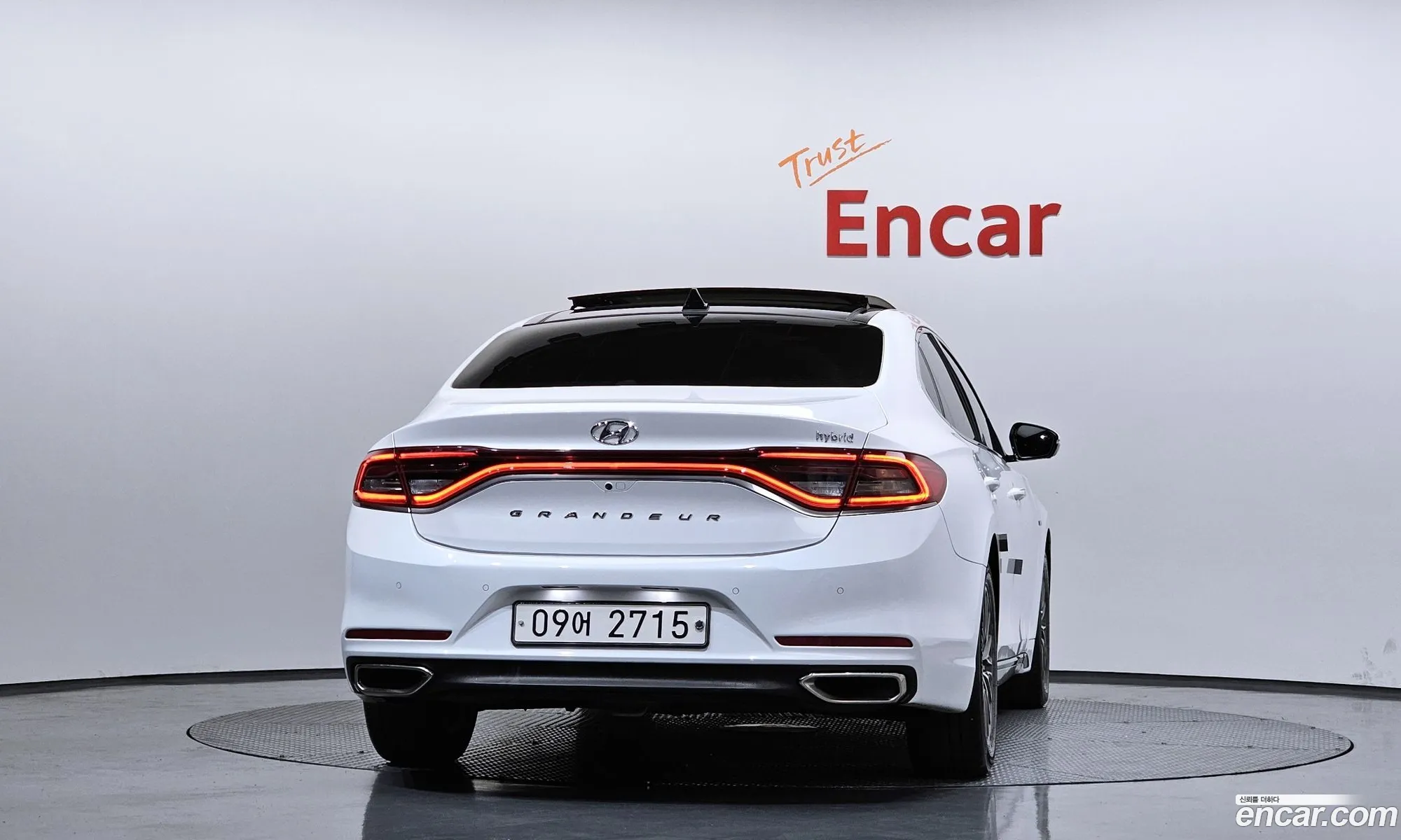 Hyundai Grandeur IG Hybrid 2017 — 3