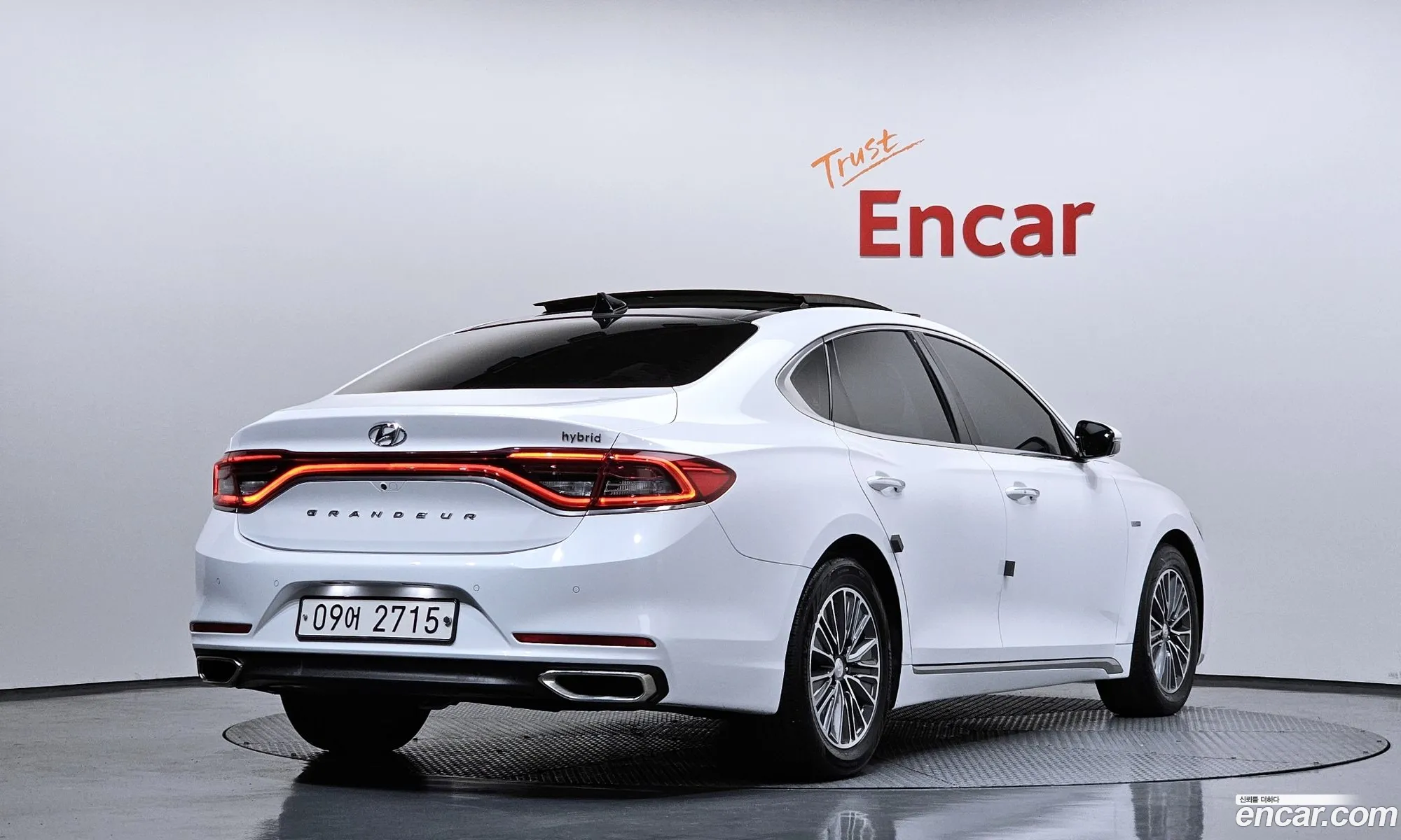 Hyundai Grandeur IG Hybrid 2017 — 5