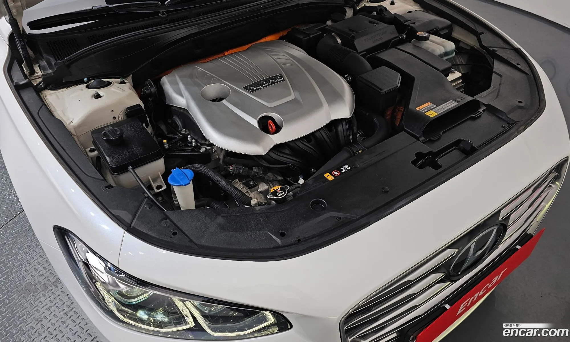 Hyundai Grandeur IG Hybrid 2017 — 10