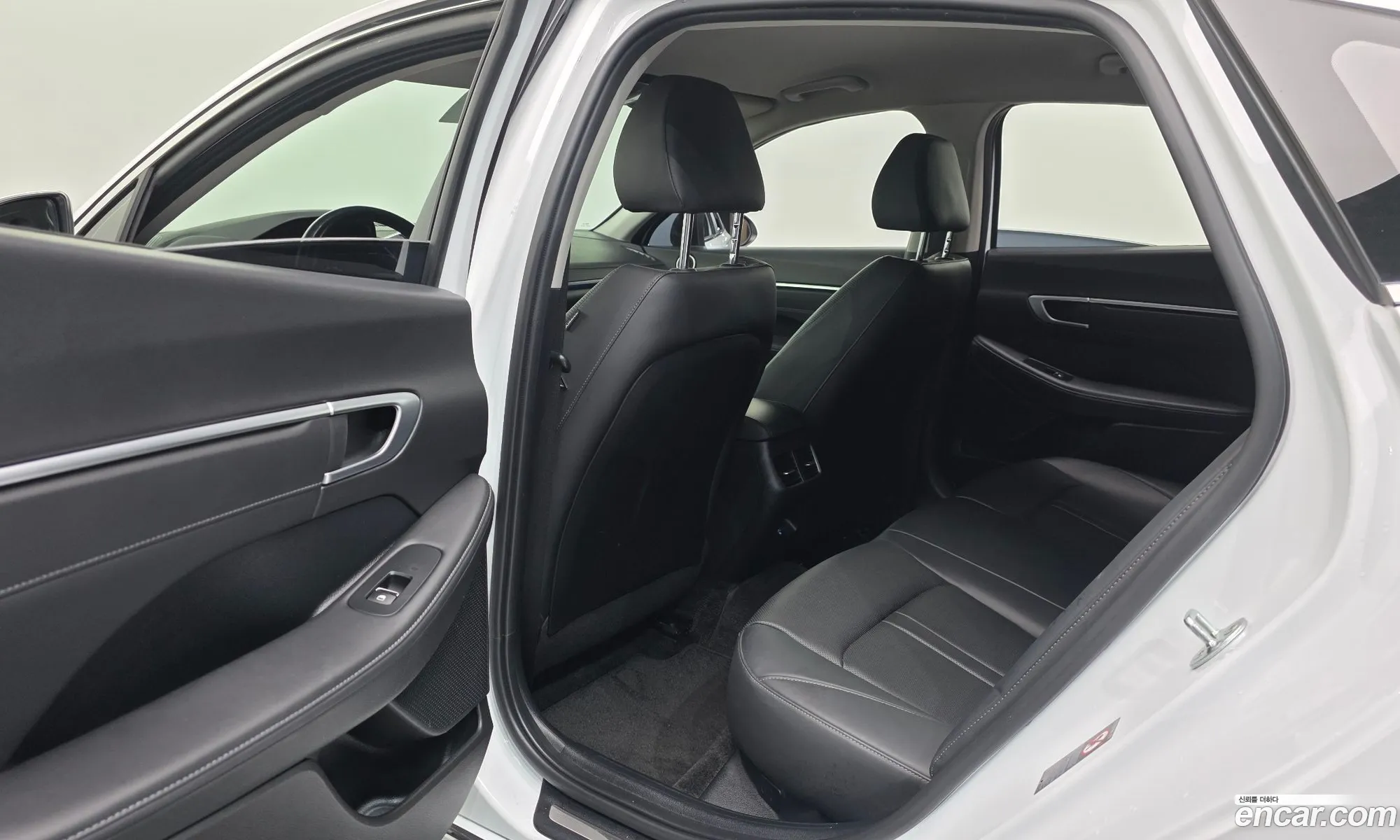 Hyundai Sonata 2021 — 17
