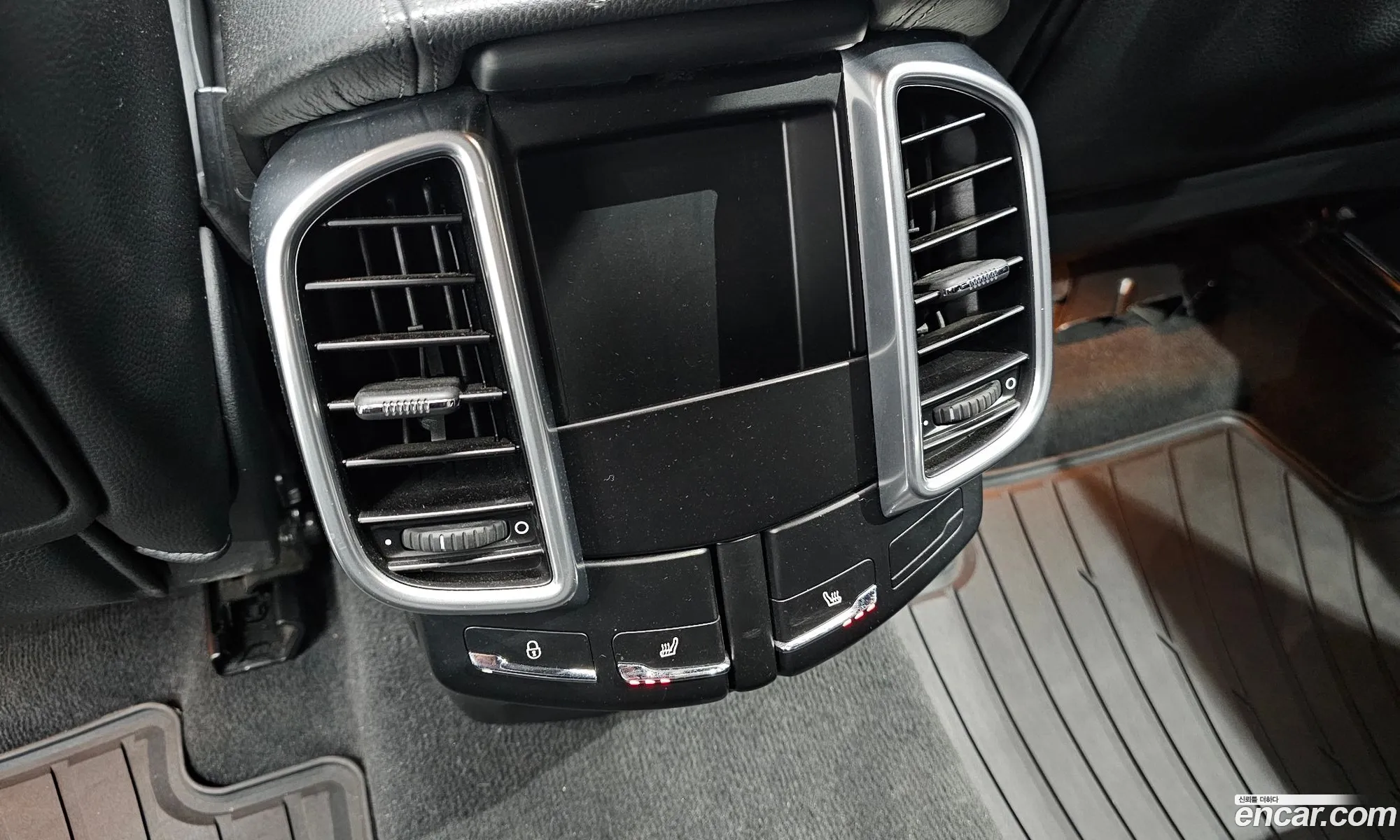 Porsche Cayenne 2015 WP1AF2925FLA39580 — 2