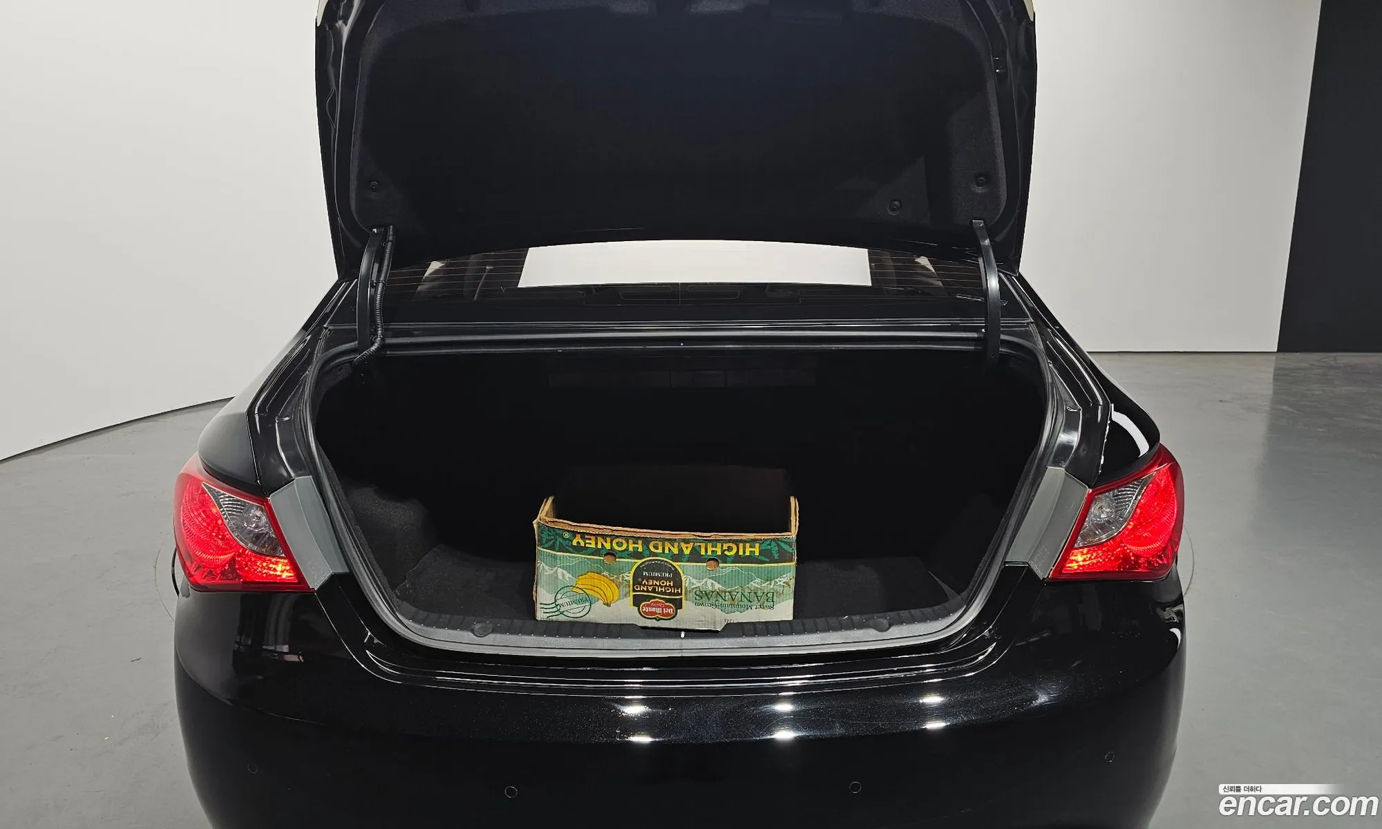 Hyundai YF Sonata 2012 — 3