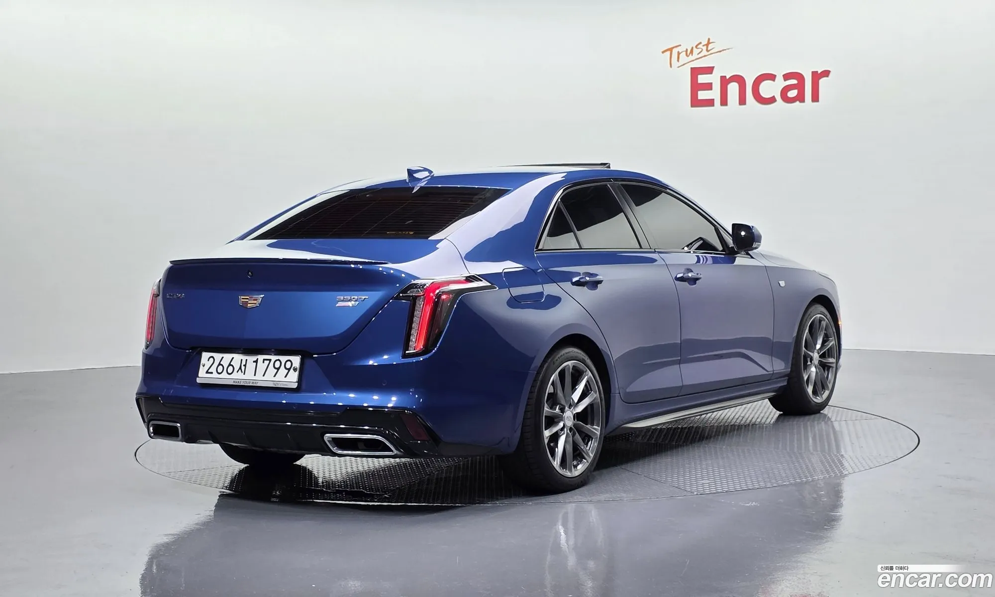Cadillac CT4 2020 1G6D95RK6L0152171 — 12