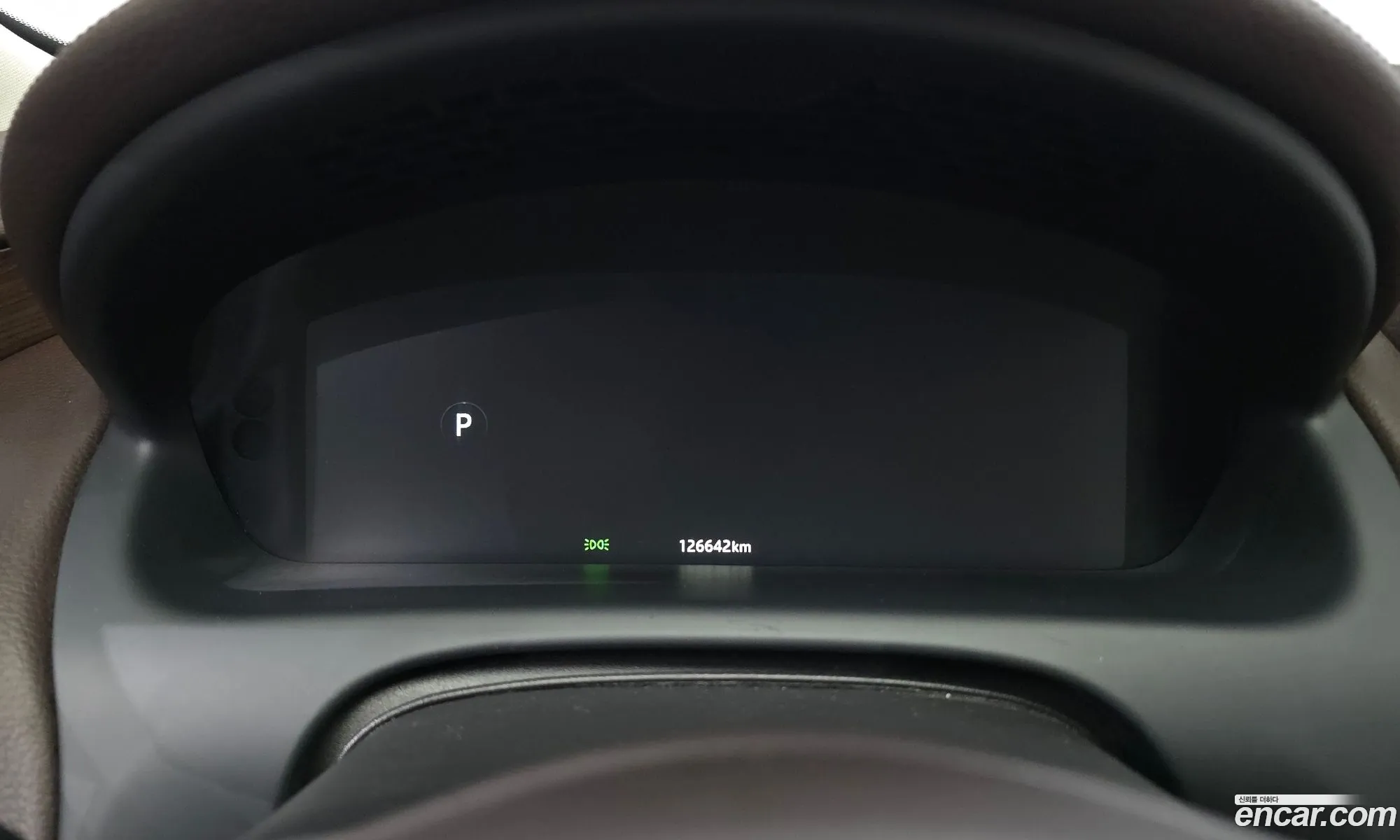 Jaguar XJ 2016 SAJAA10S9GPW01628 — 14