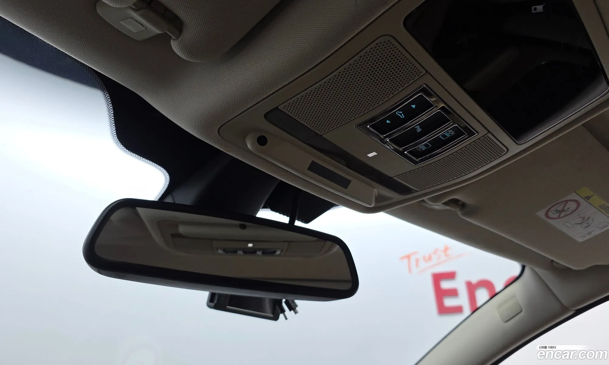 Jaguar XJ 2016 SAJAA10S9GPW01628 — 20