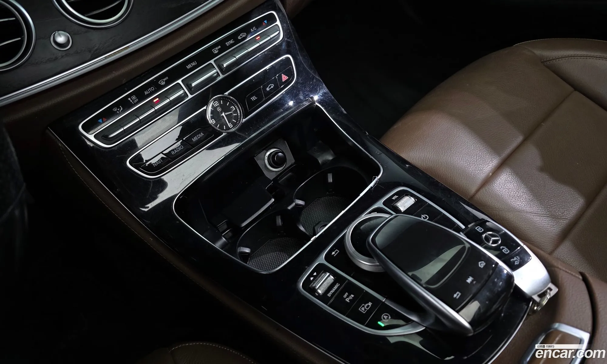 Mercedes-Benz E-Class W213 2018 WDDZF0FB1JA456220 — 8