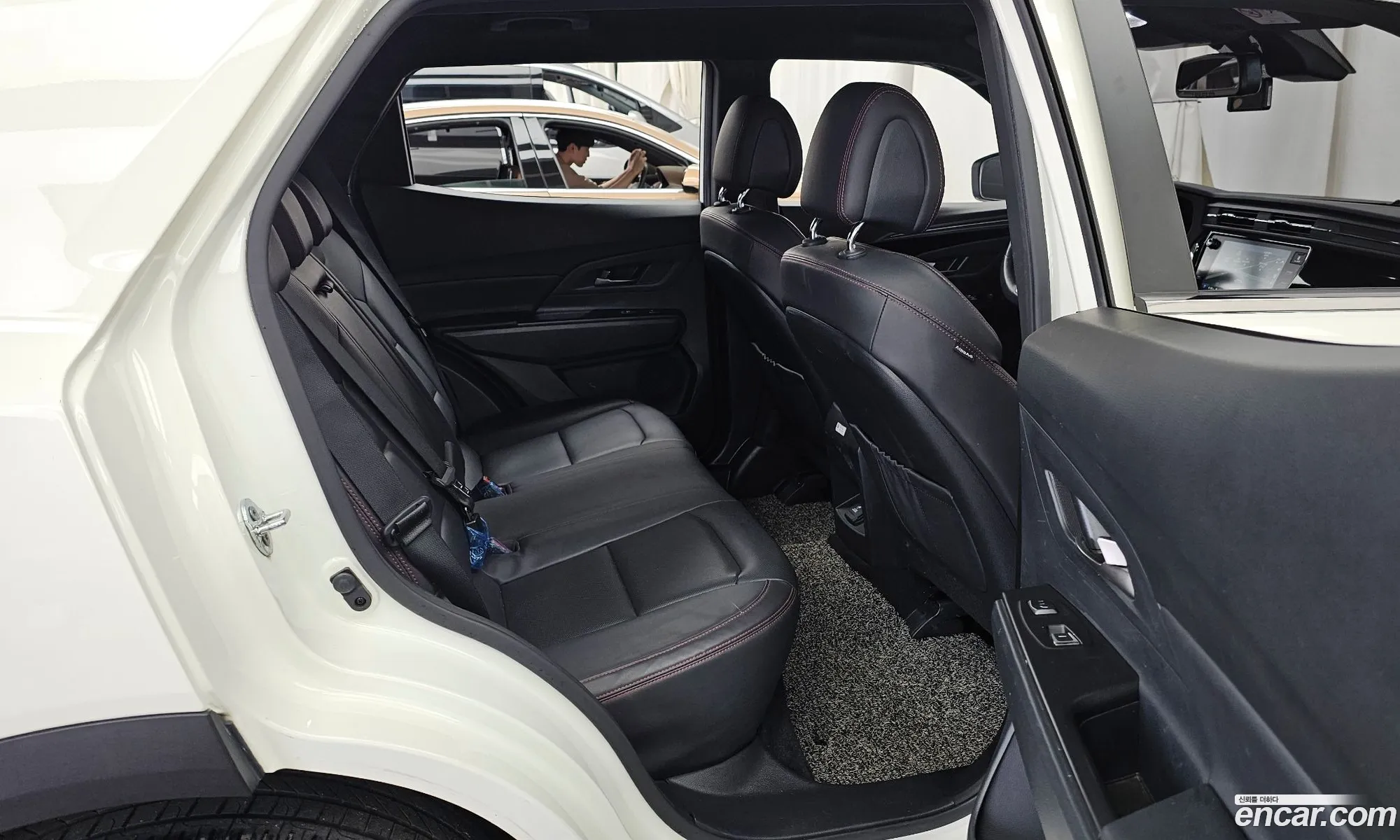 KG Mobility (SsangYong) Beautiful Korando 2021 — 12