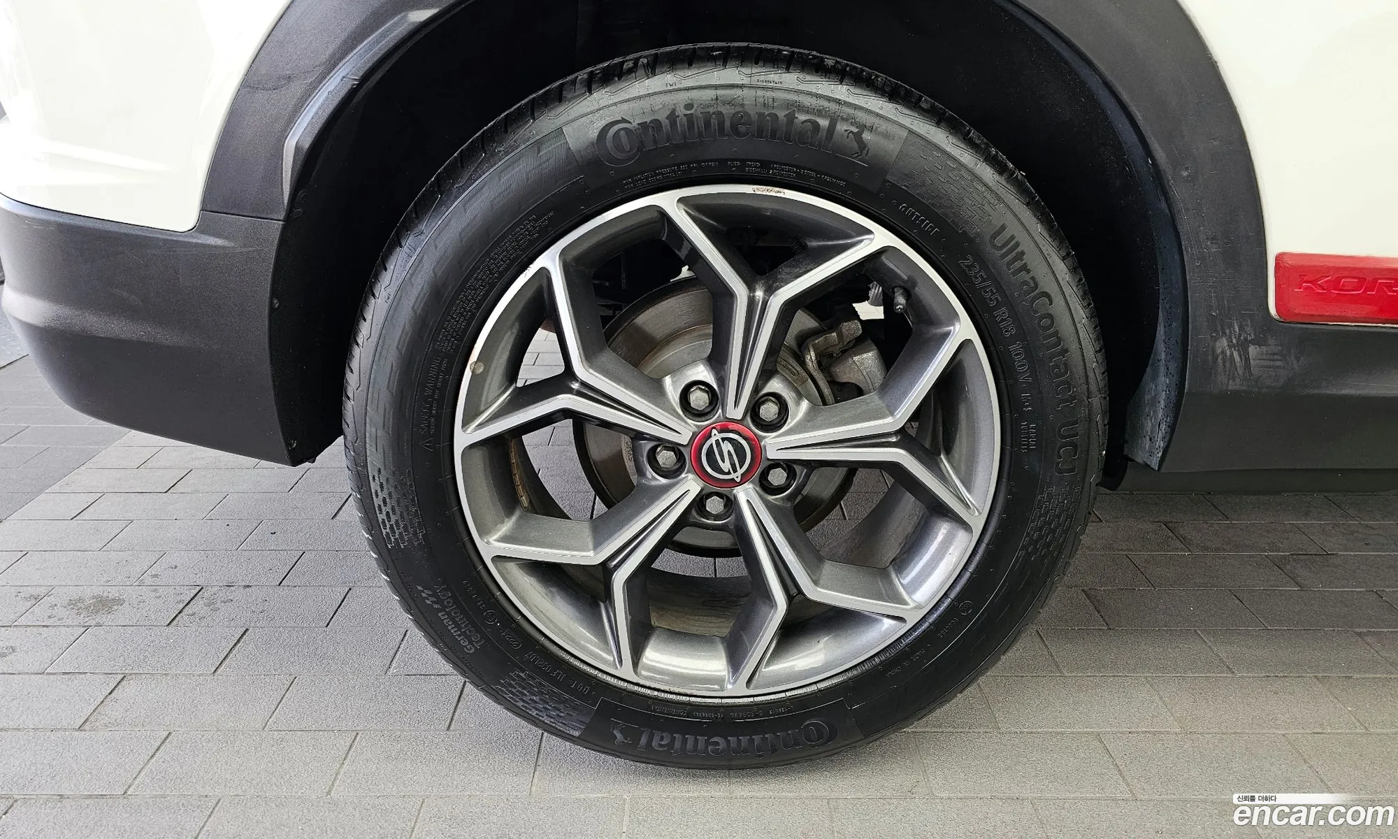 KG Mobility (SsangYong) Beautiful Korando 2021 — 18