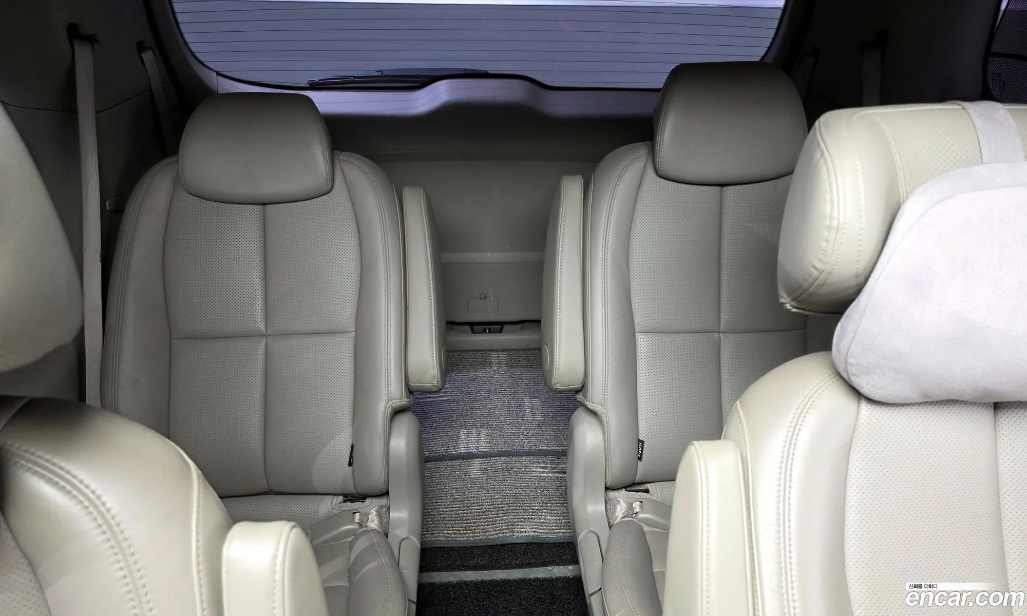 Kia Carnival 2015 — 14