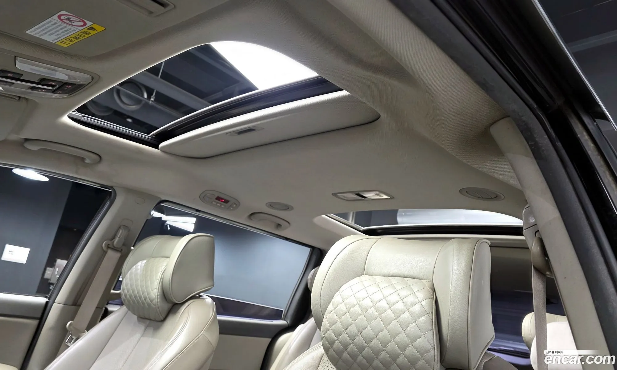 Kia Carnival 2015 — 13