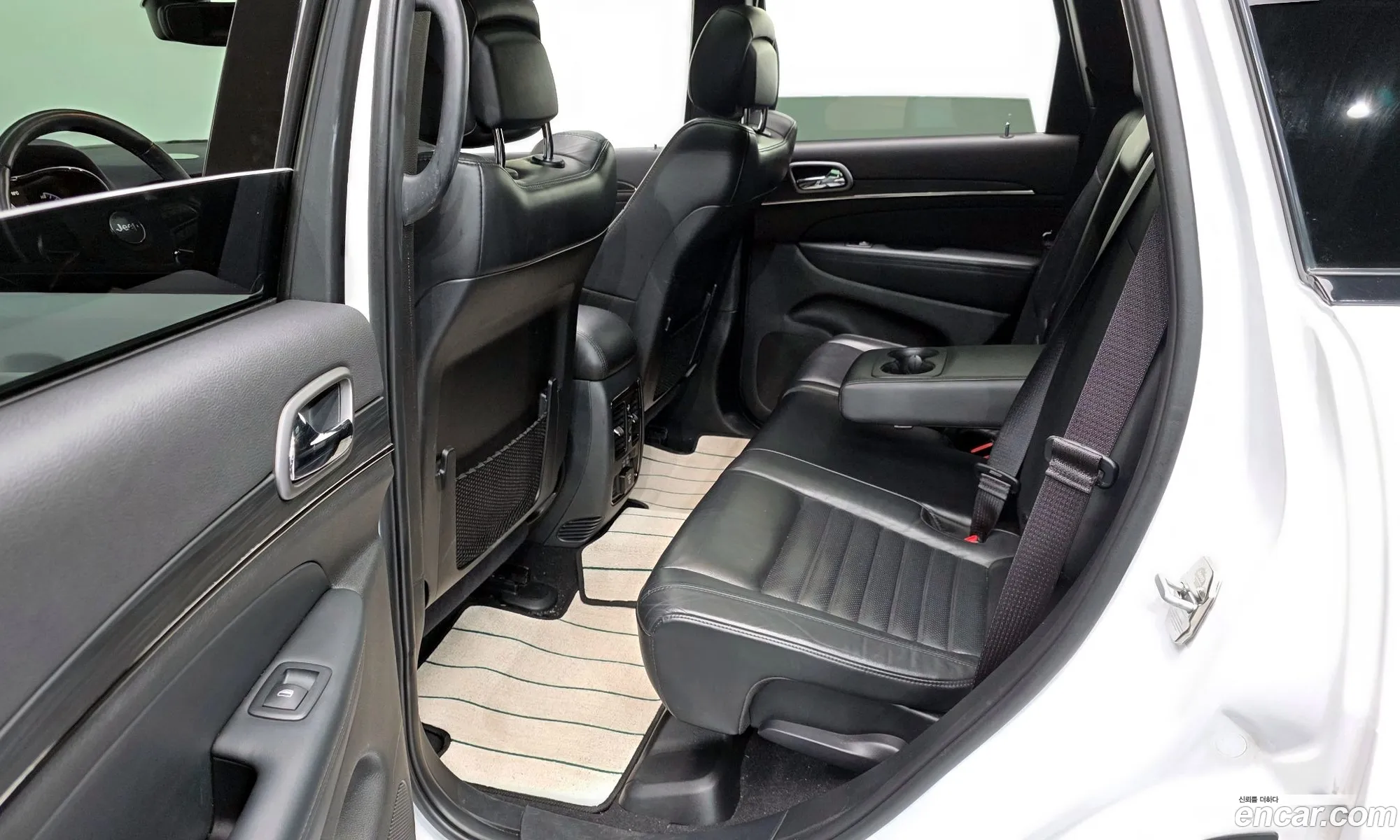 Jeep Grand Cherokee 2020 — 17