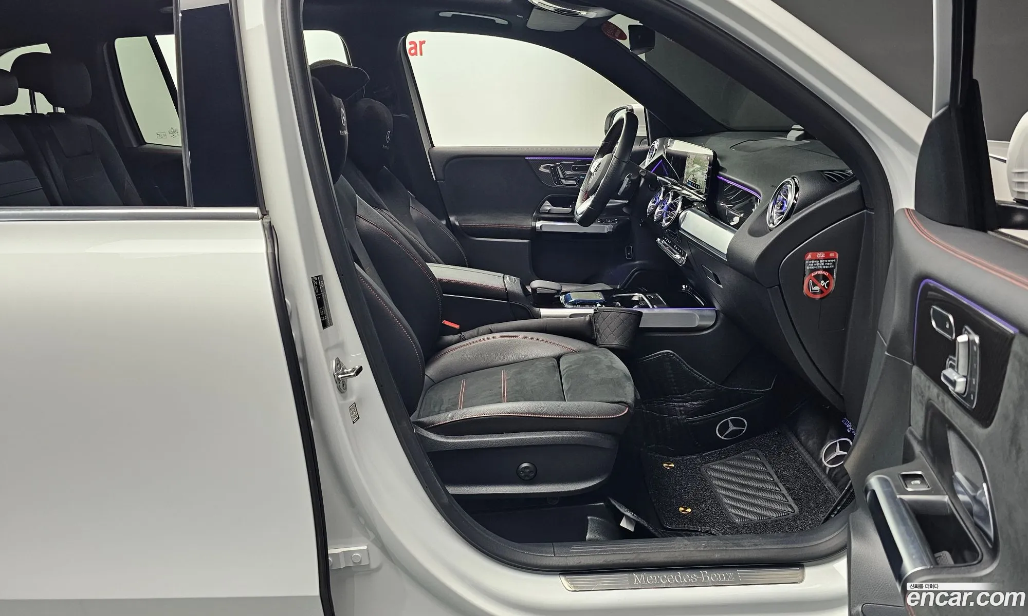 Mercedes-Benz GLB-Class X247 2023 — 16