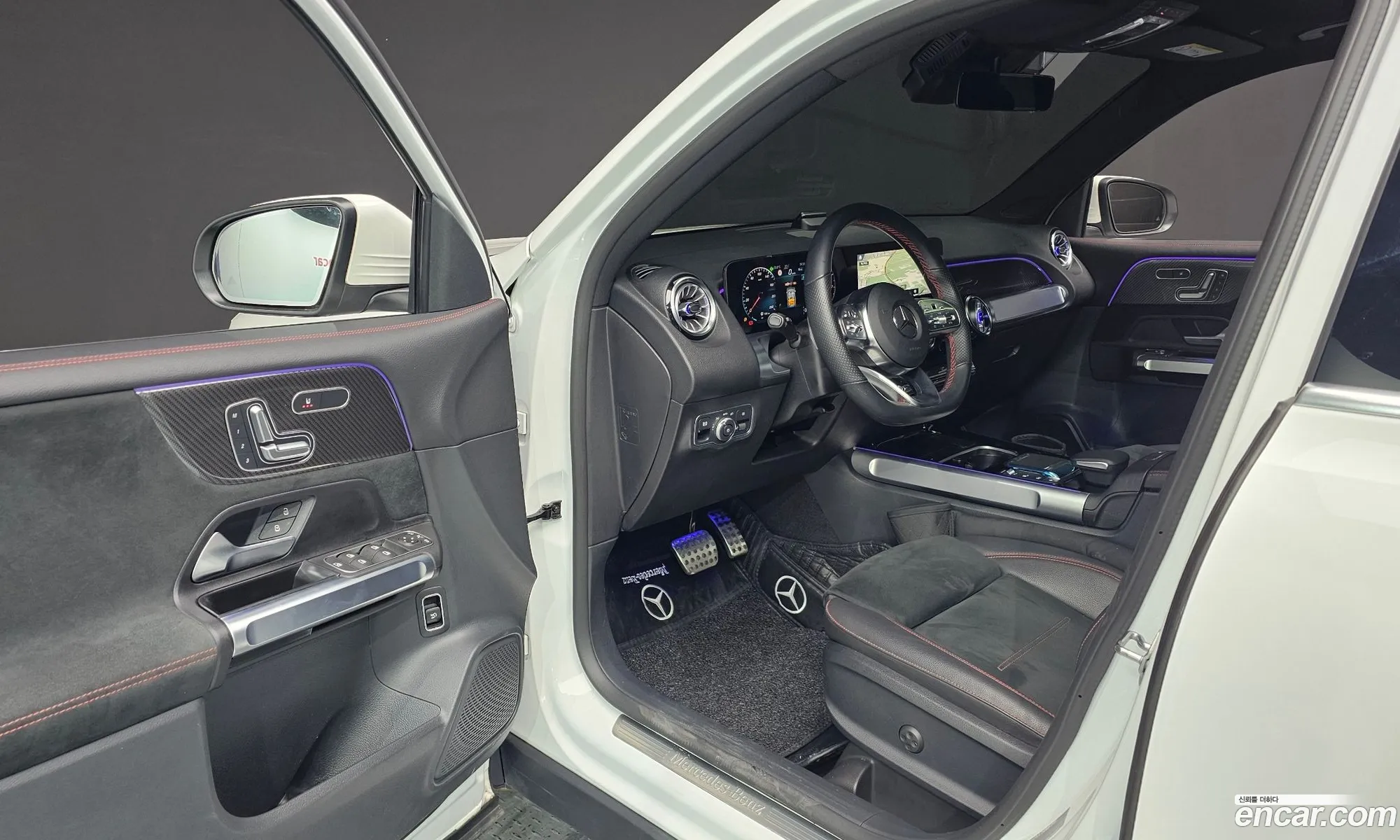 Mercedes-Benz GLB-Class X247 2023 — 13