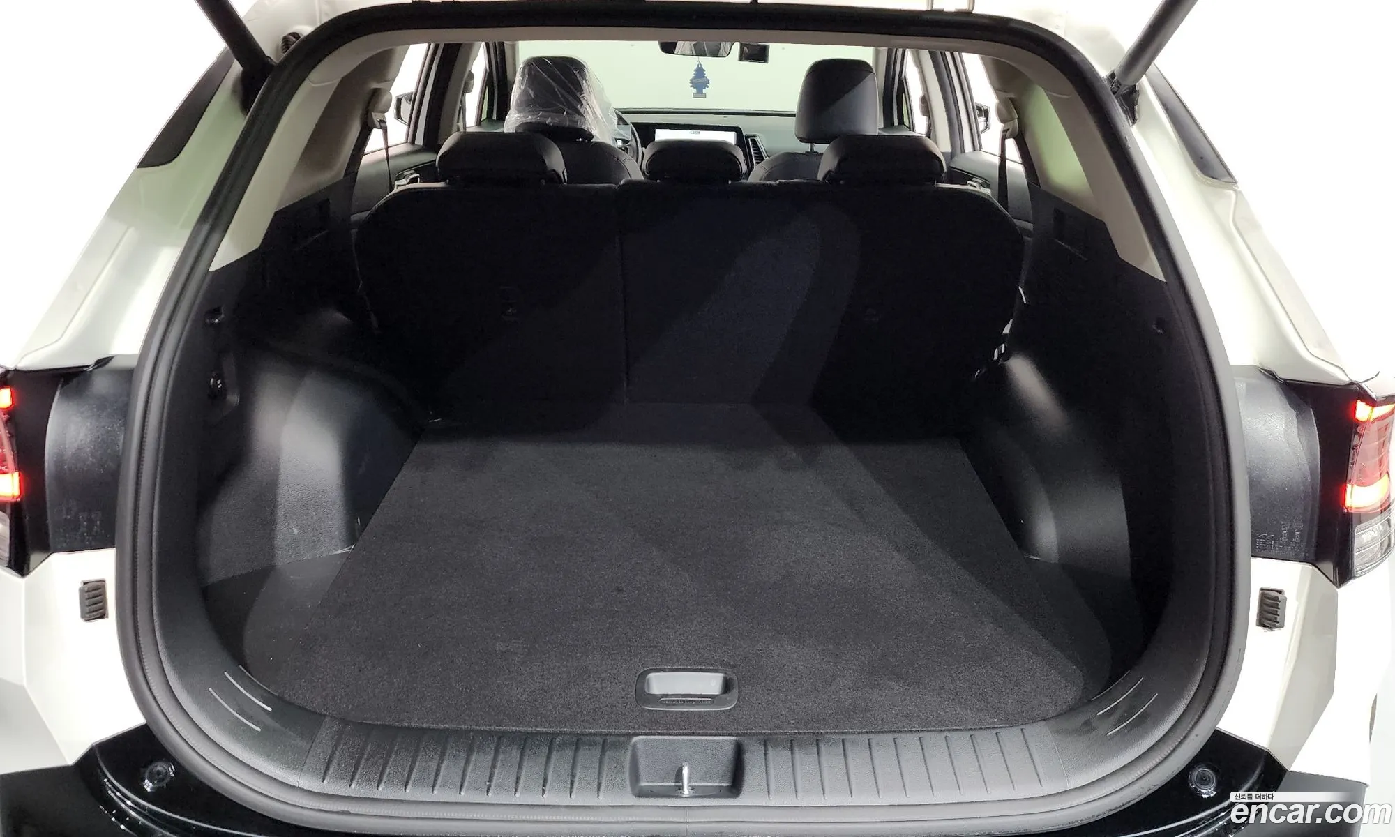 Kia Sportage Hybrid 2023 — 12