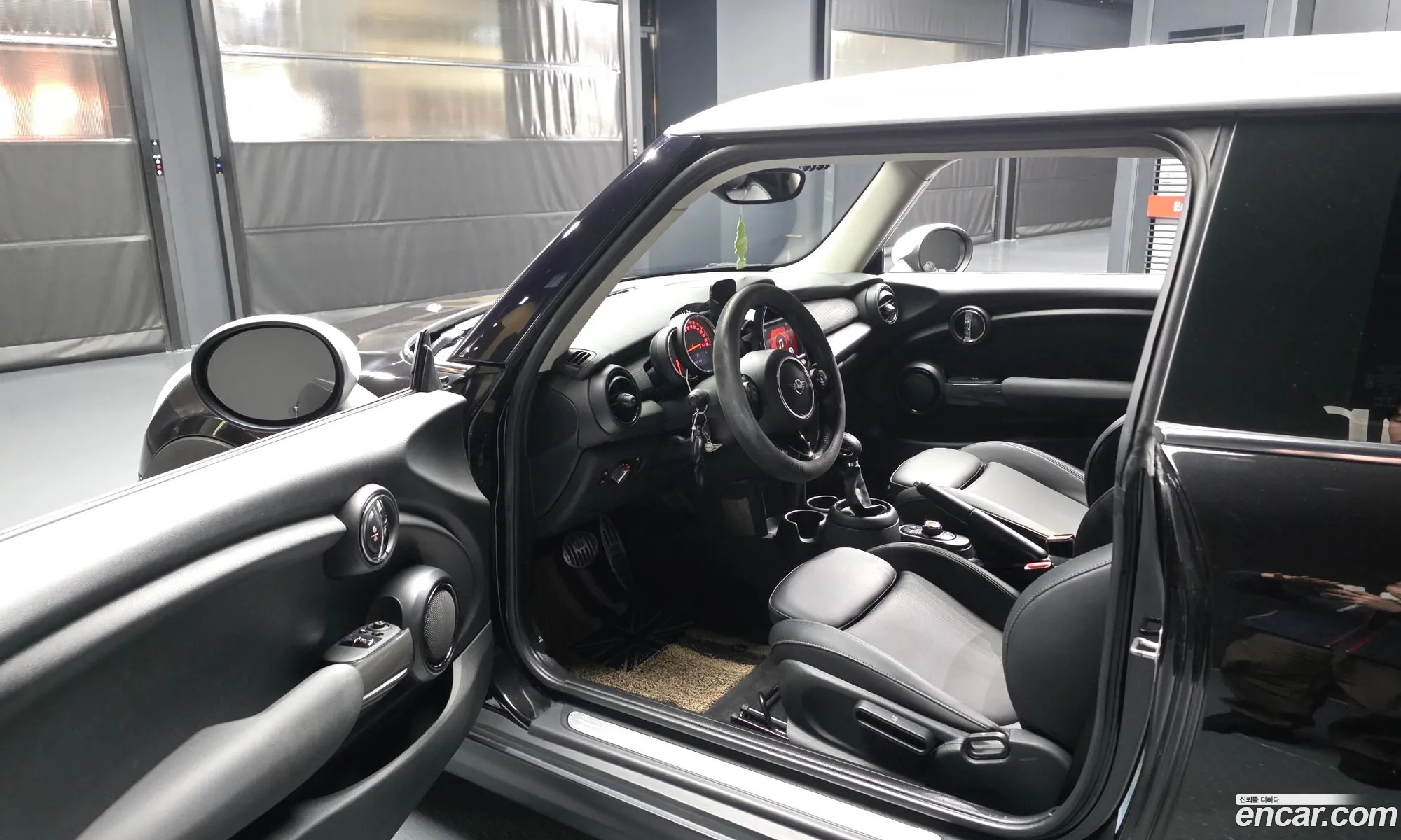 Mini Cooper 2019 WMWXP5101K2H93029 — 5