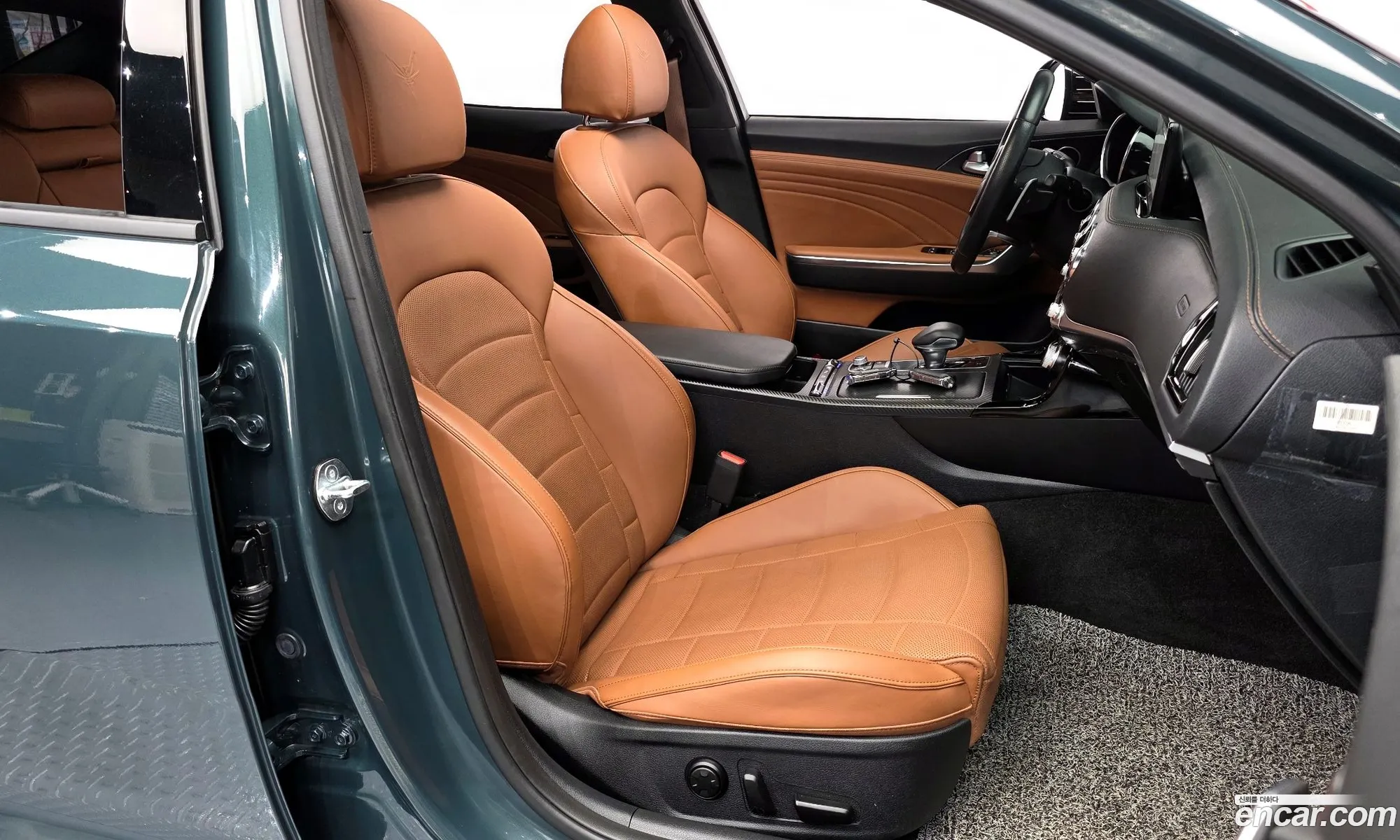 Kia Stinger Meister 2023 — 18