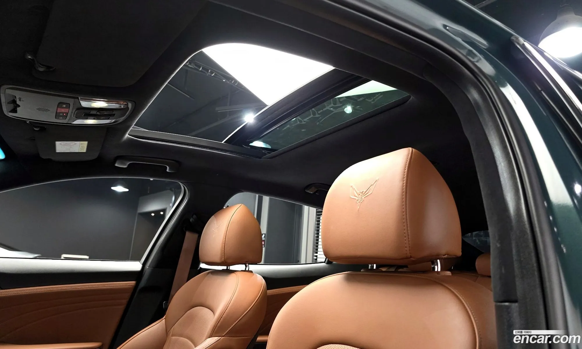 Kia Stinger Meister 2023 — 10