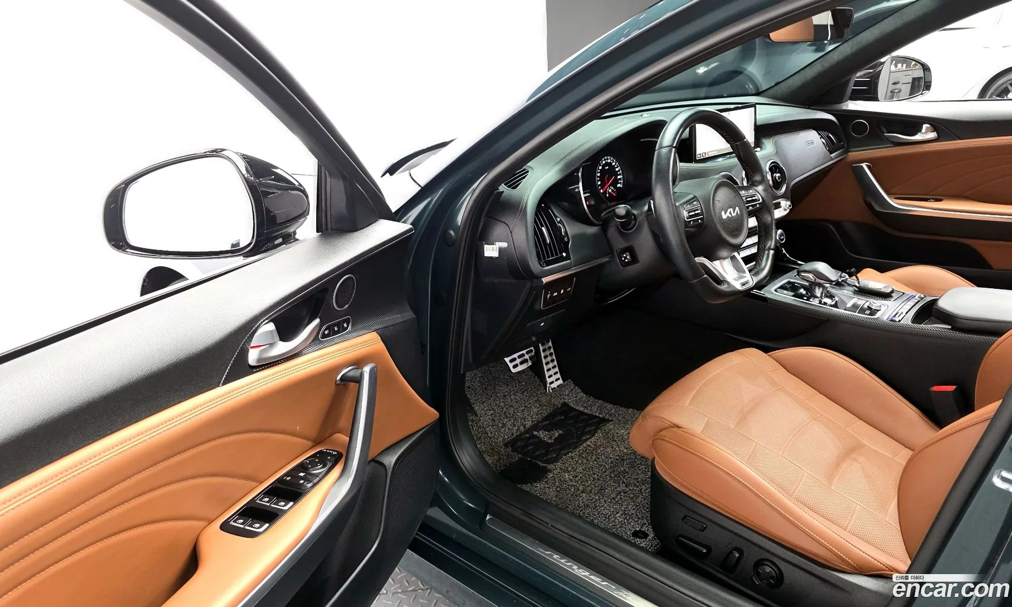Kia Stinger Meister 2023 — 2