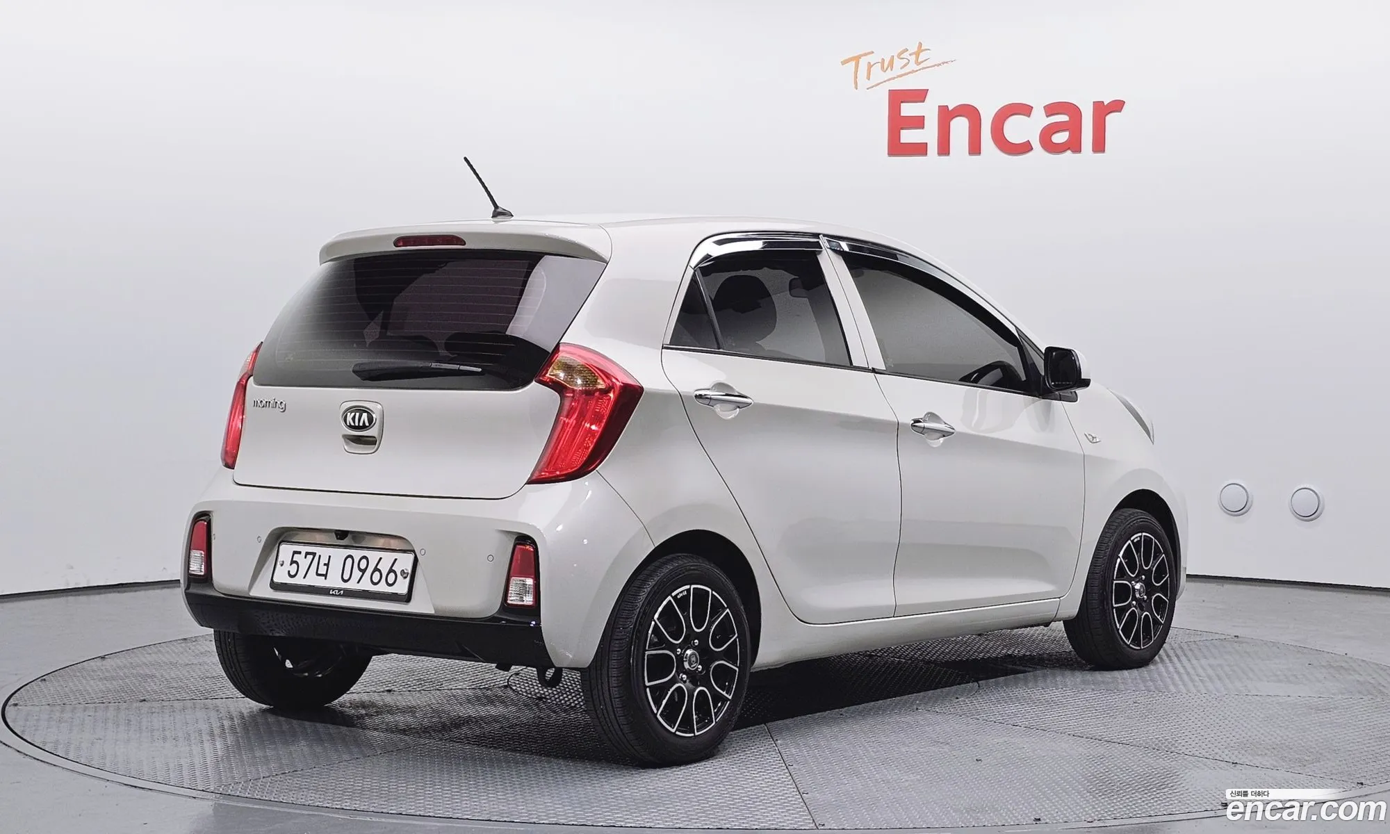 Kia Morning 2015 — 2