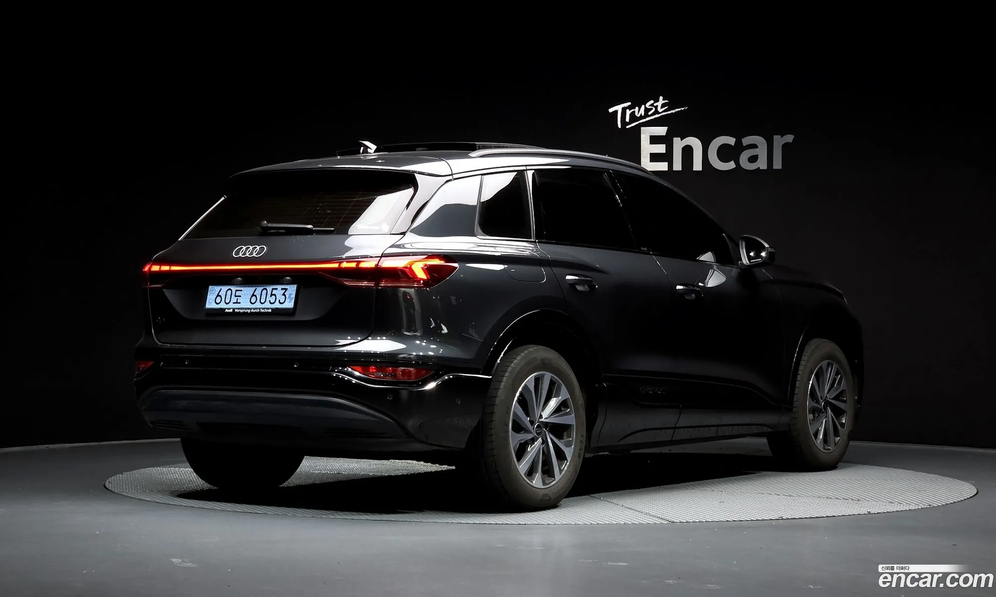 Audi Q6 e-tron 2025 — 4