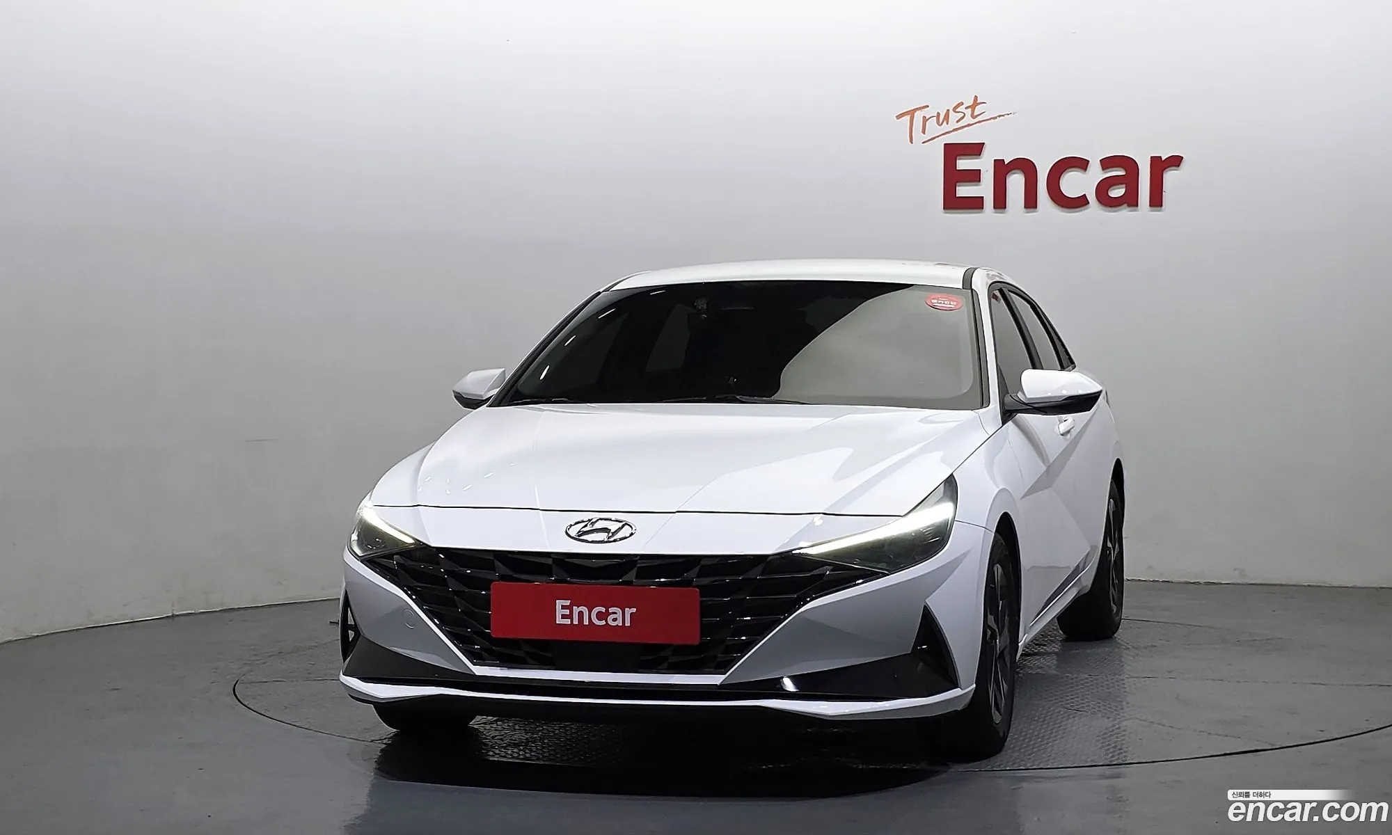 Hyundai Elantra Hybrid 2022 — 2