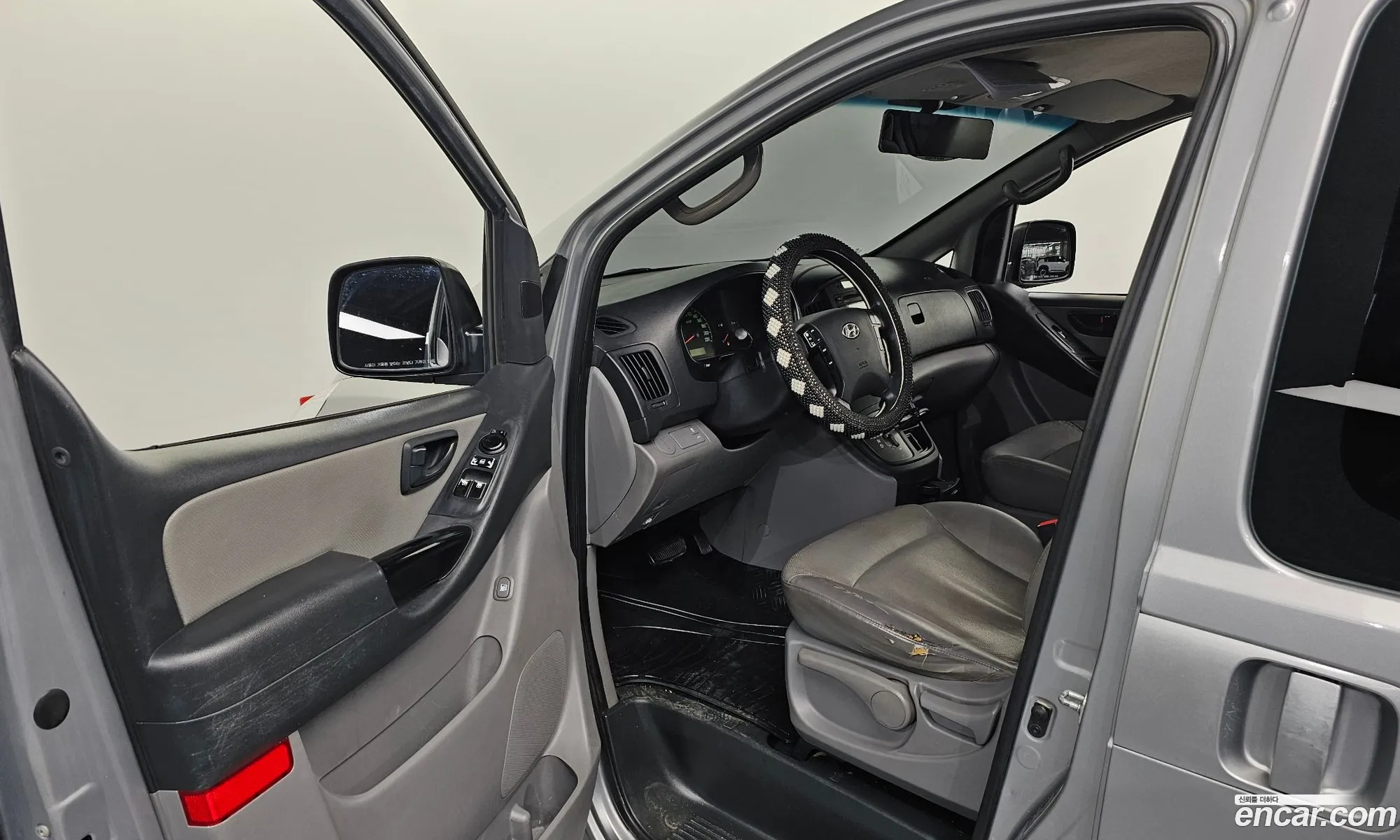 Hyundai Grand Starex 2015 — 14