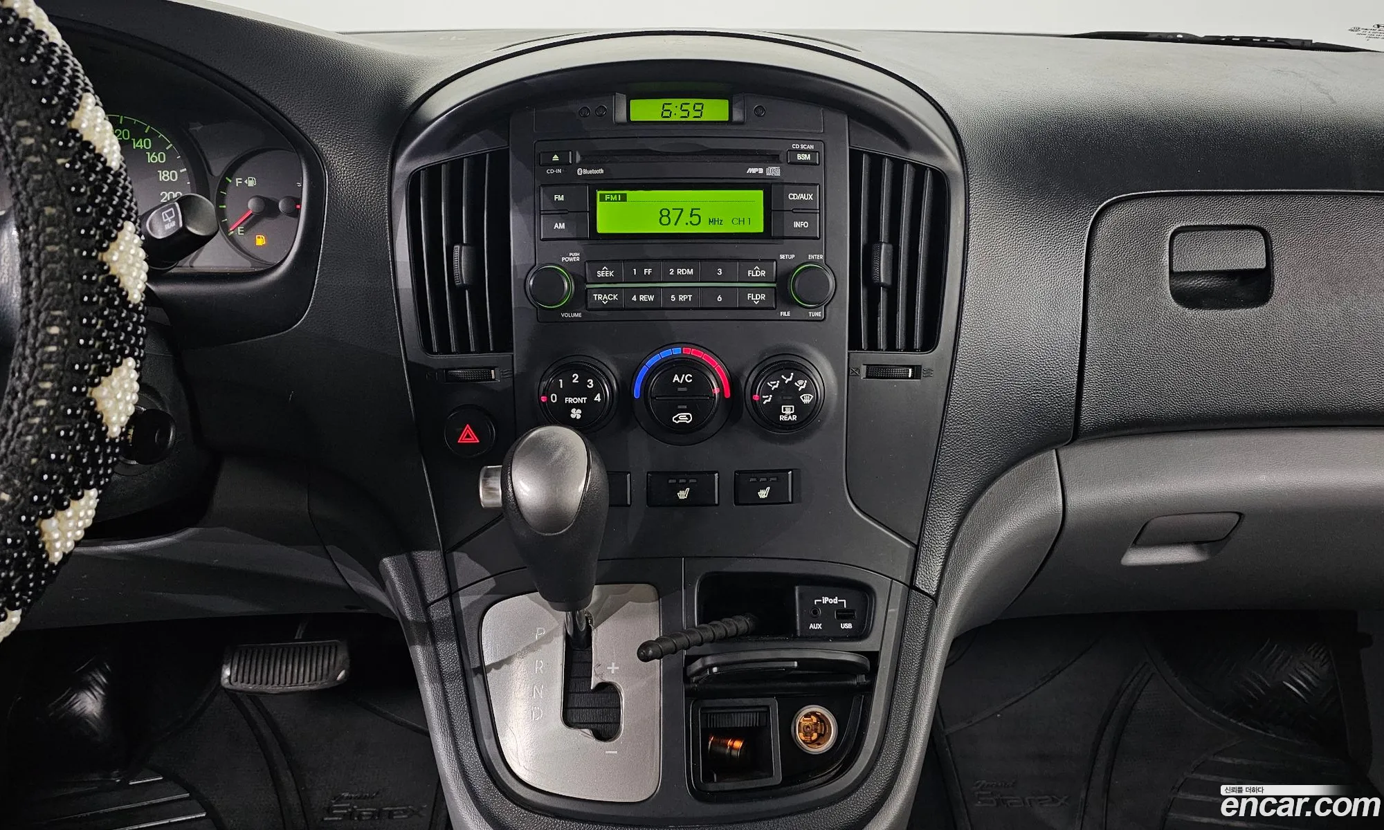 Hyundai Grand Starex 2015 — 11