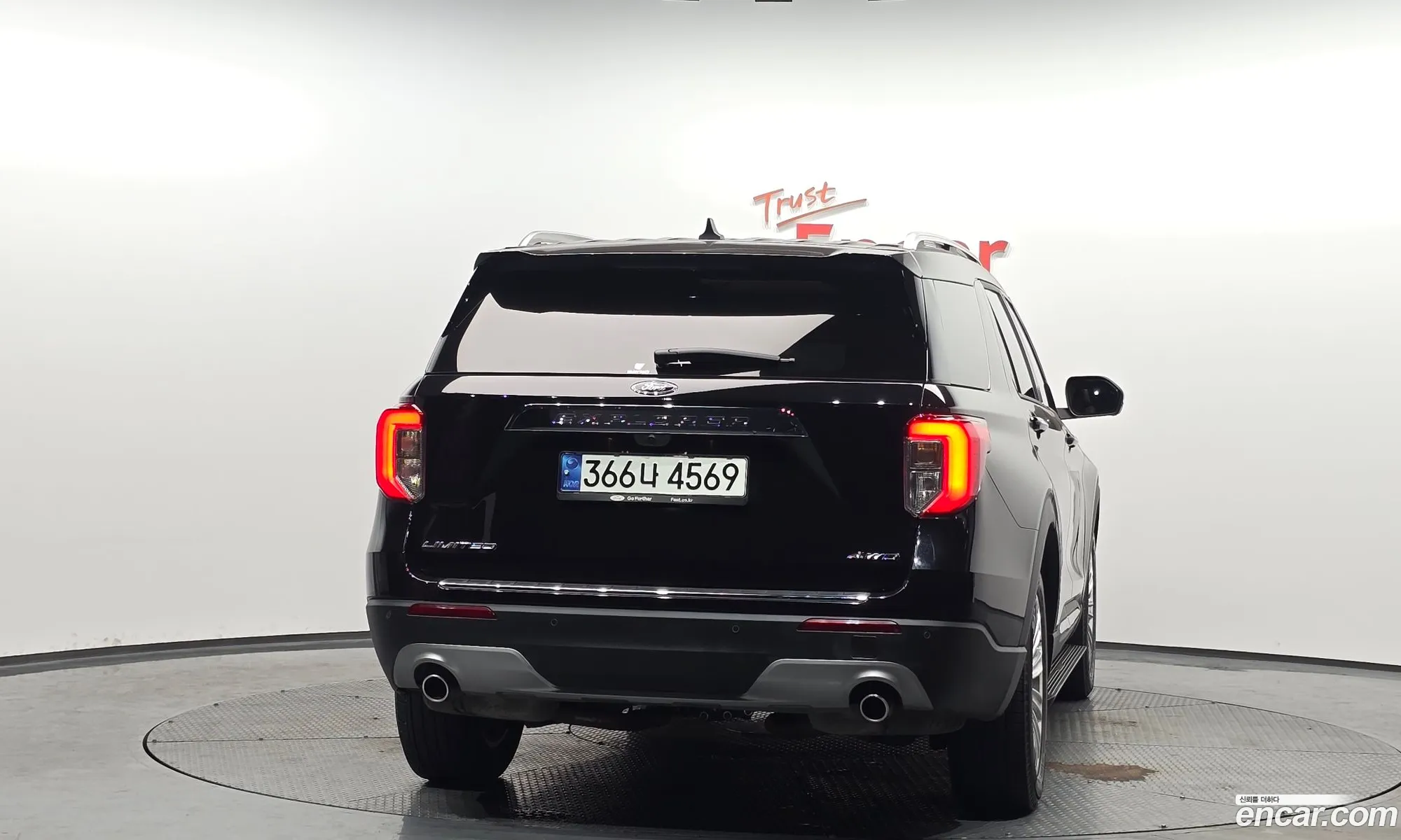 Ford Explorer 6th Gen 2021 — 11