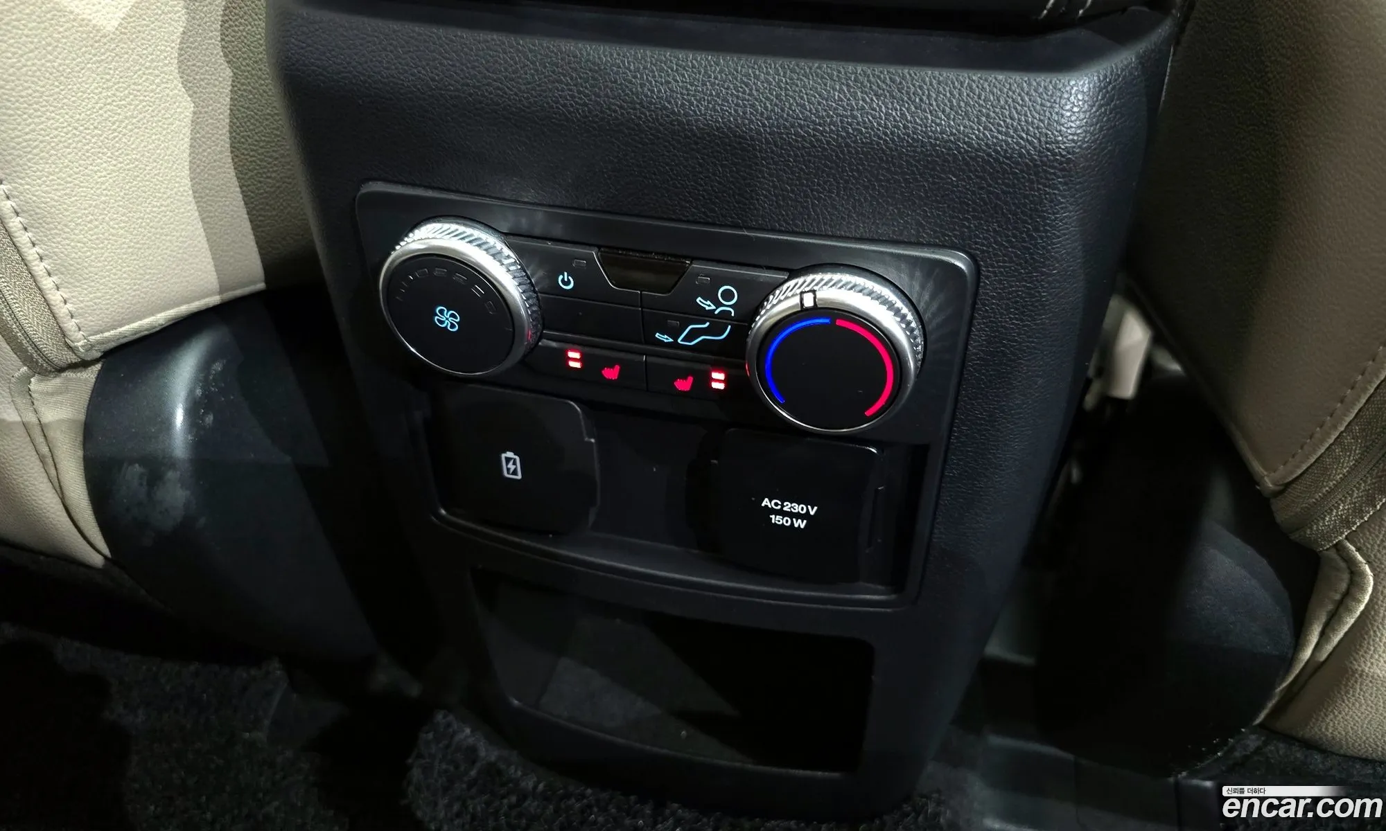 Ford Explorer 6th Gen 2021 — 4