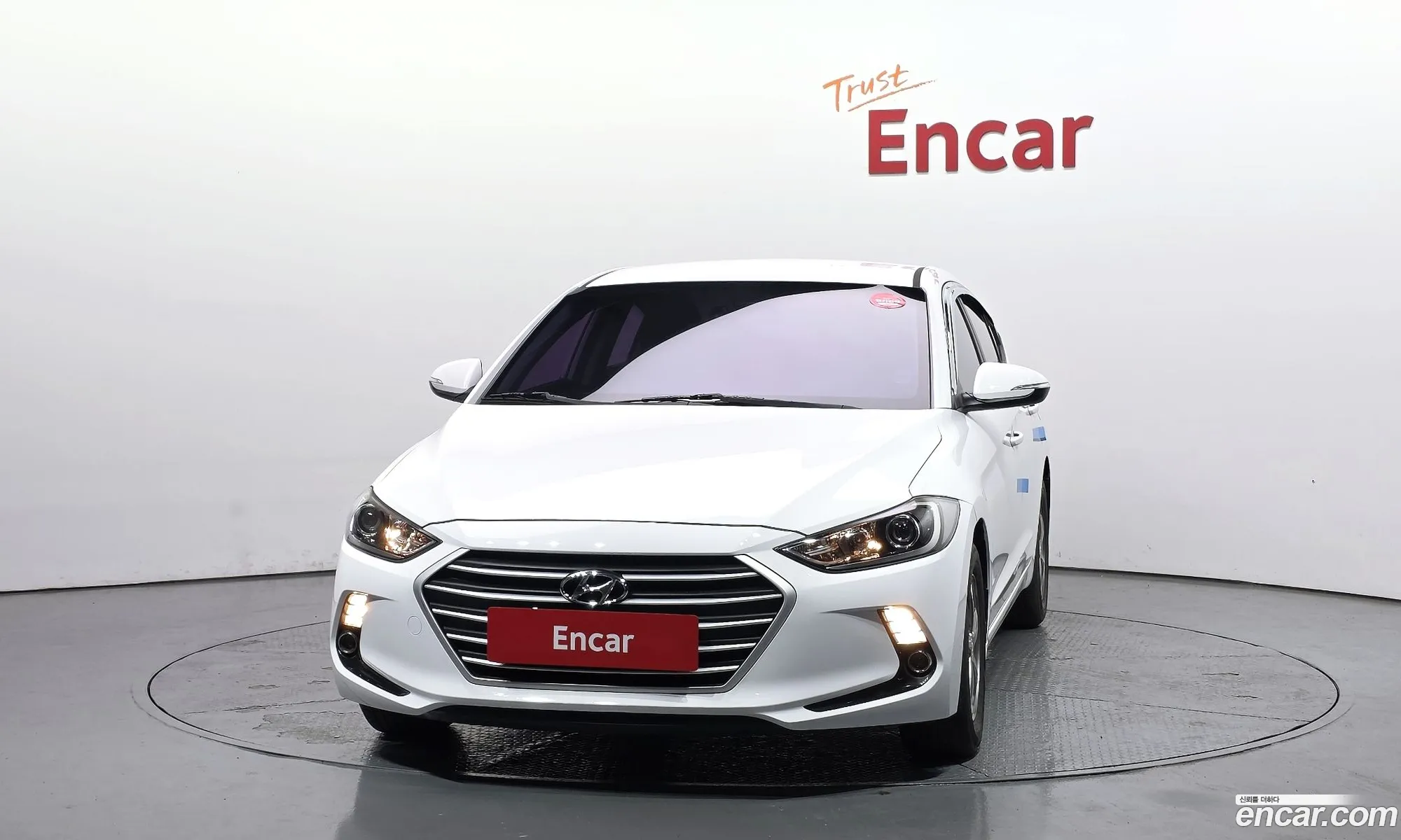Hyundai Elantra AD 2016 — 6