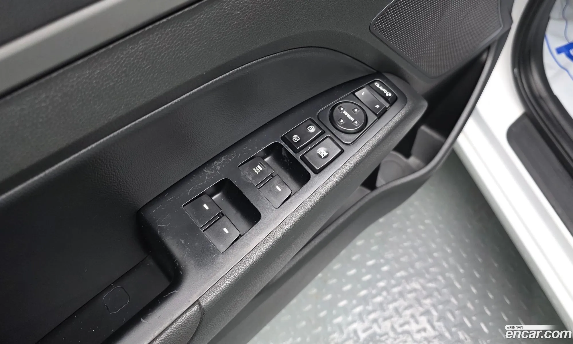 Hyundai Elantra AD 2016 — 11