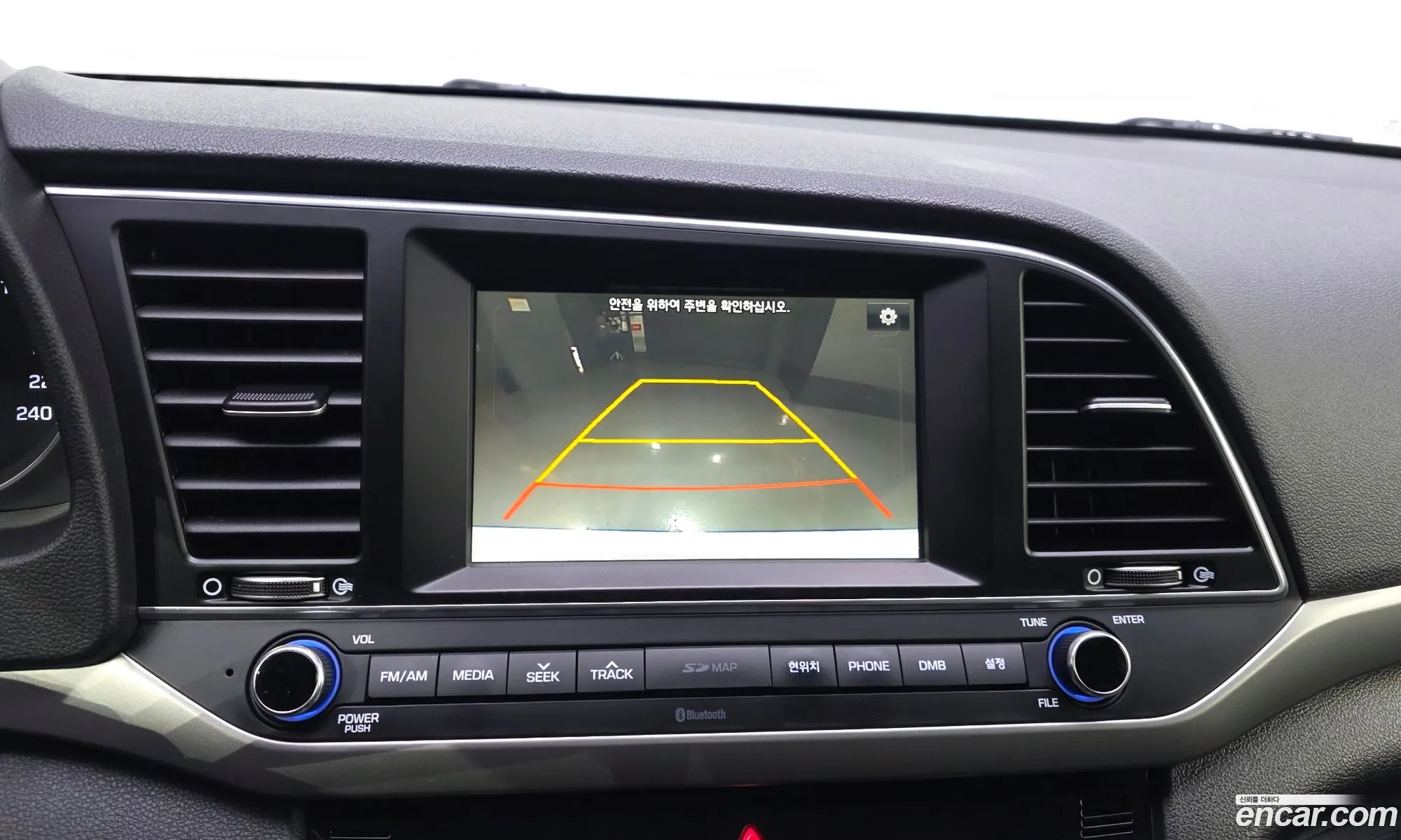 Hyundai Elantra AD 2016 — 8