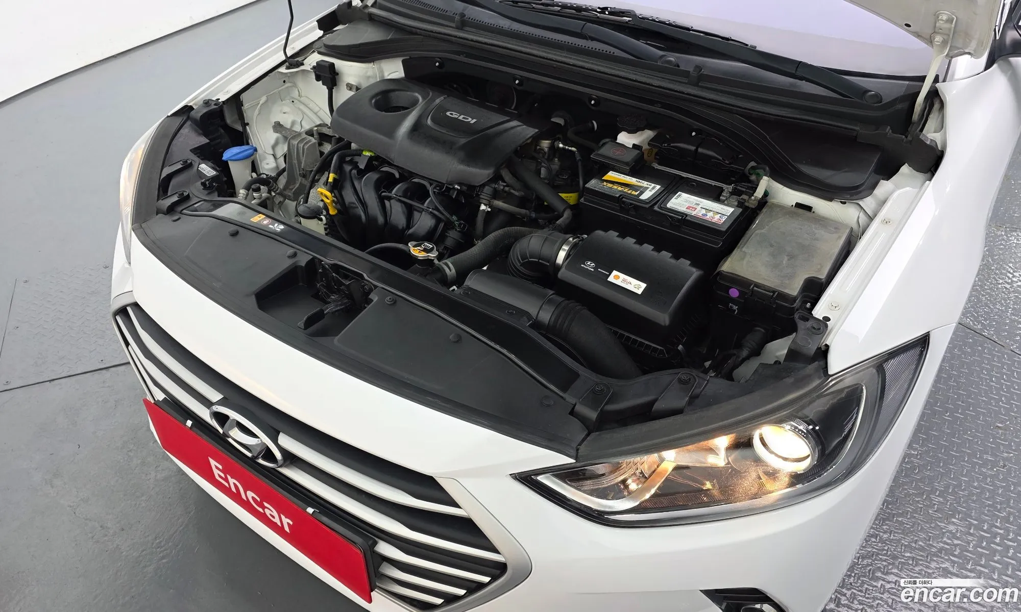 Hyundai Elantra AD 2016 — 10