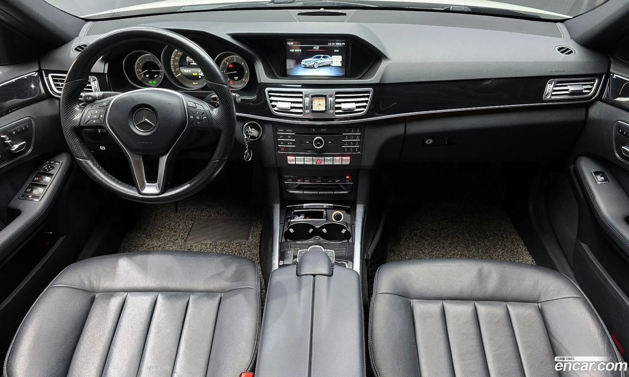 Mercedes-Benz E-Class W212 2015 — 19