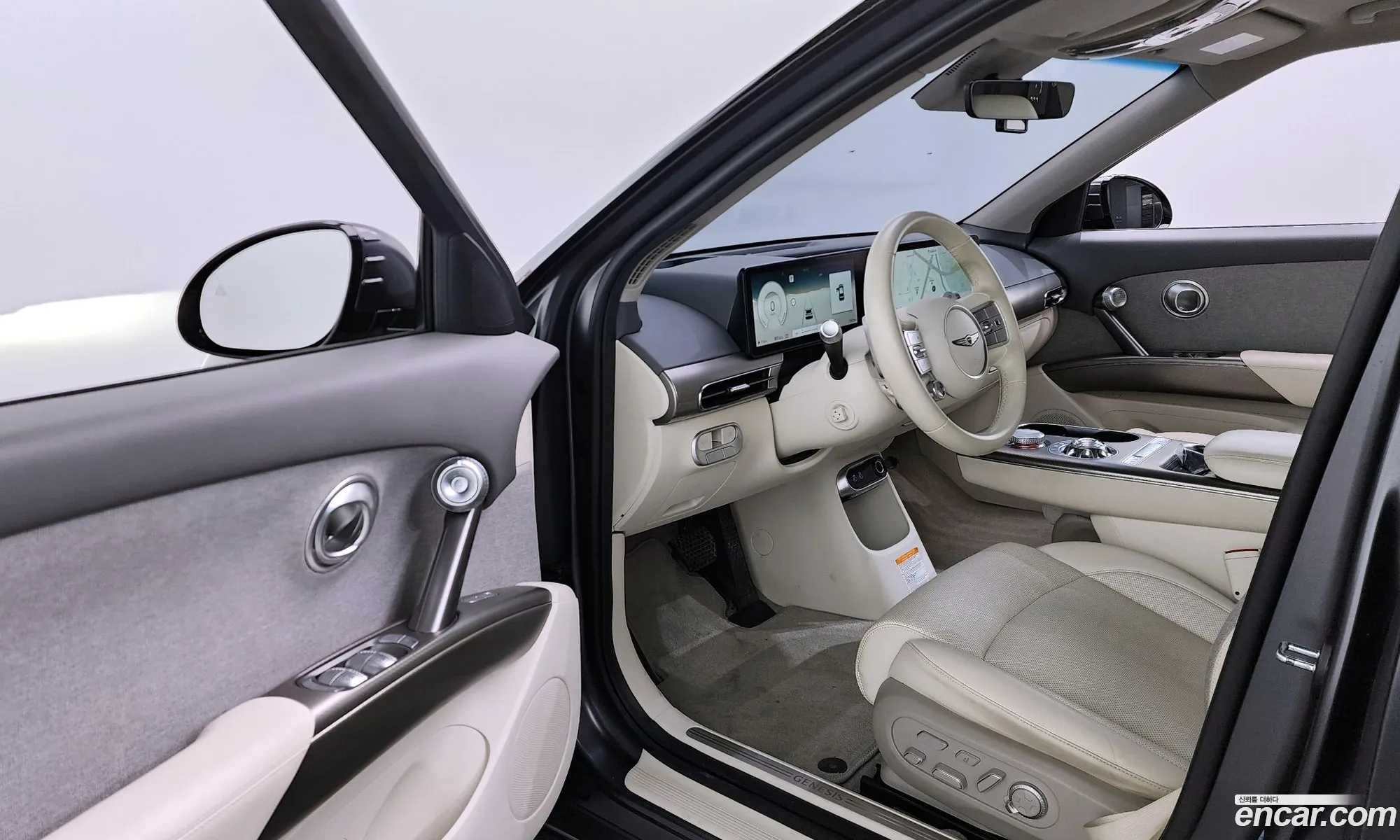 Genesis GV60 2022 — 3
